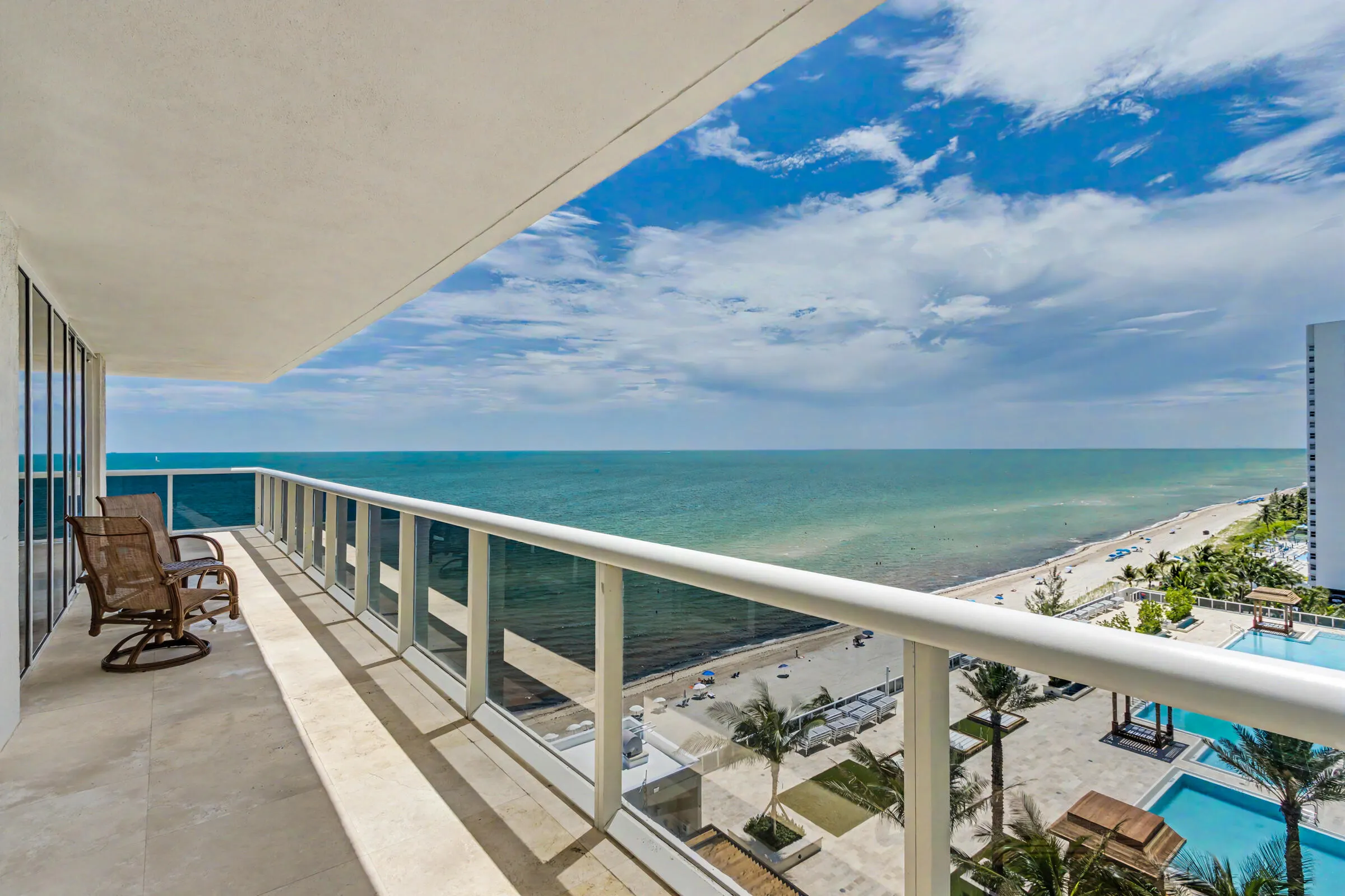 1830 S Ocean Drive #1402
