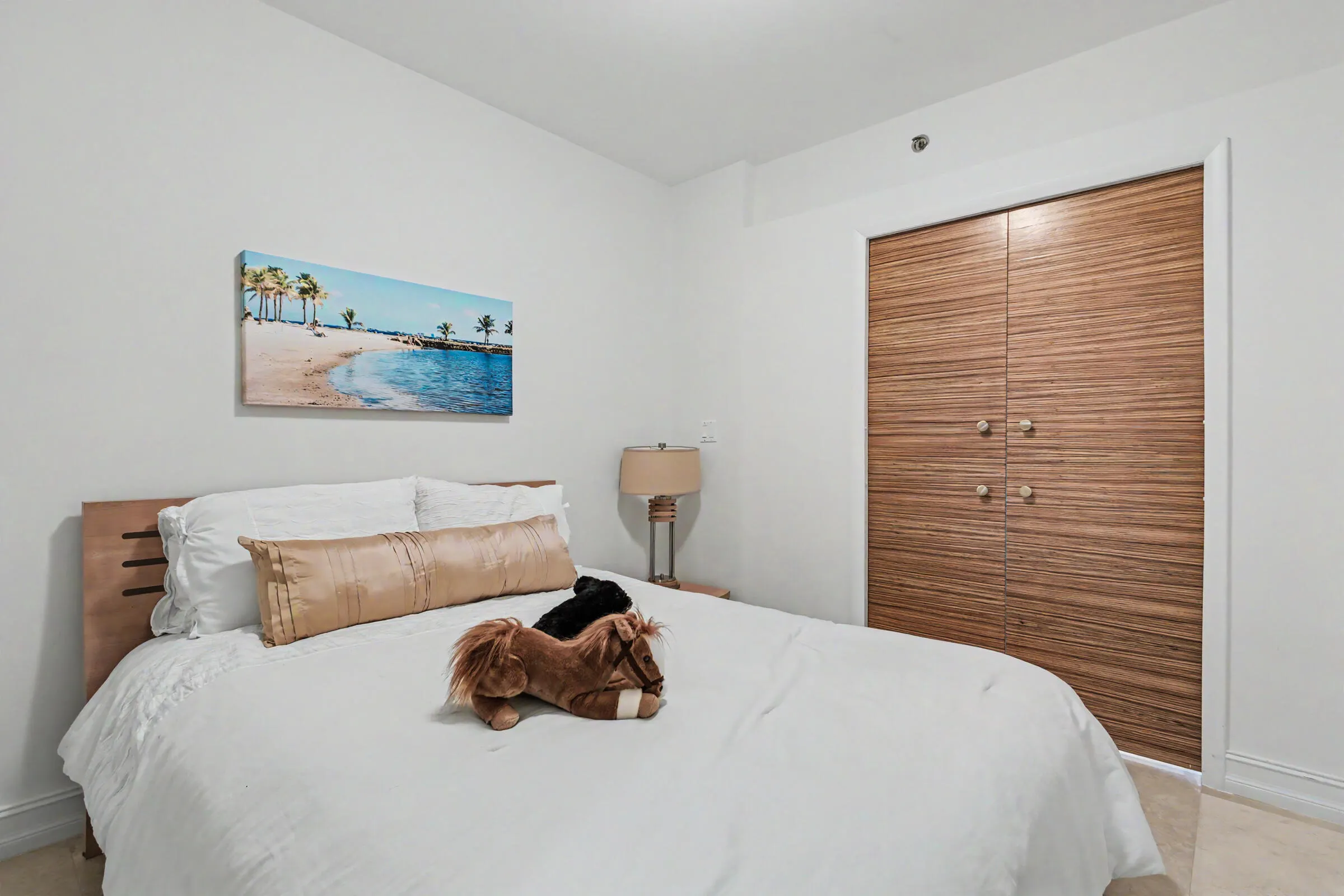 1830 S Ocean Drive #1402