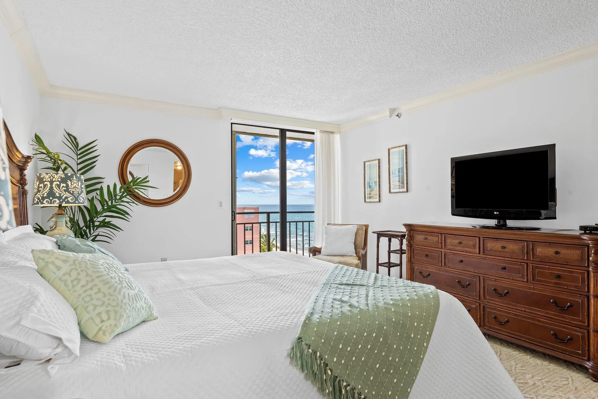 3009 S OCEAN Boulevard #904