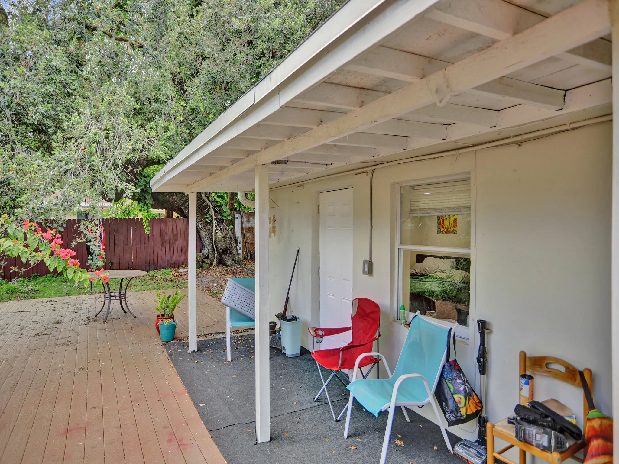 5073 SW 28th Avenue