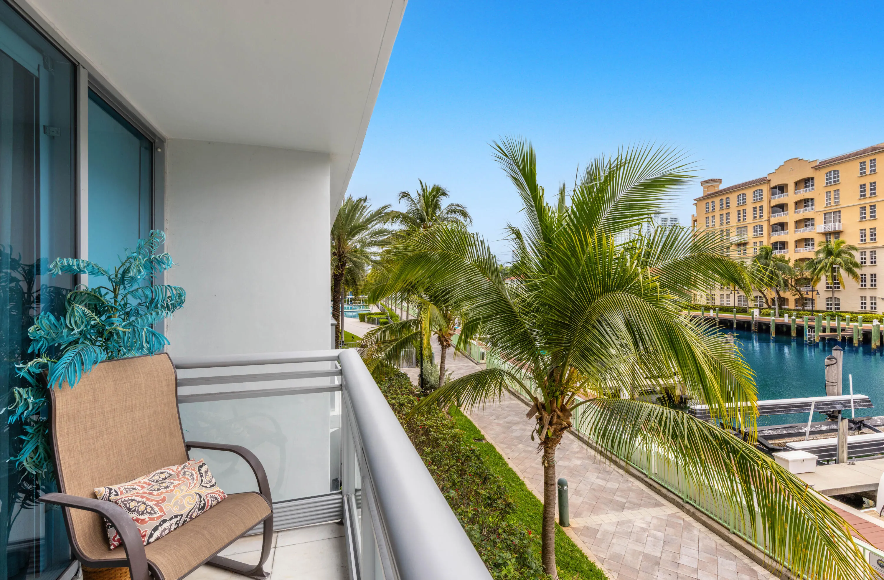 2950 NE 188th Street #122