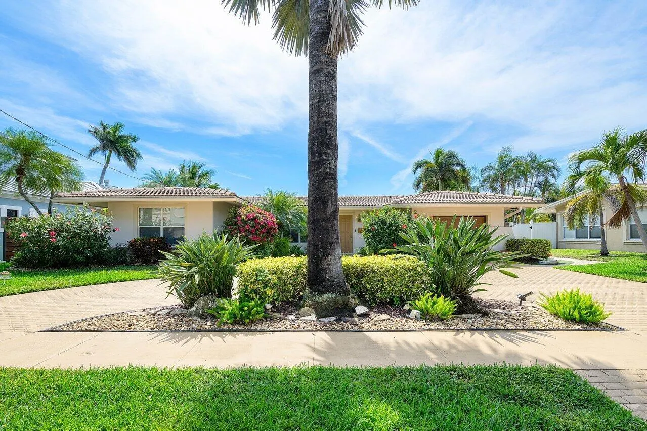 2330 NE 48TH Street NE