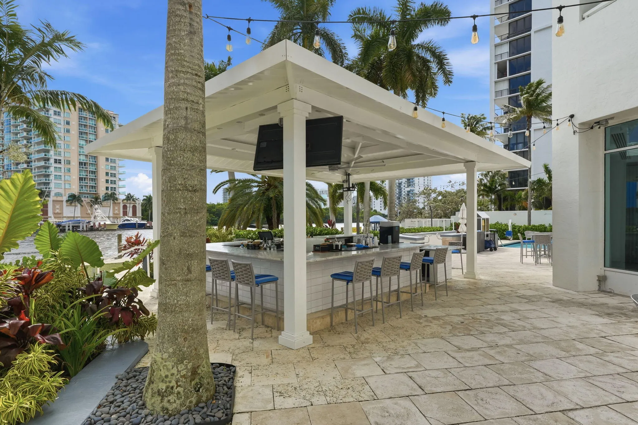 2670 E SUNRISE Boulevard #1115