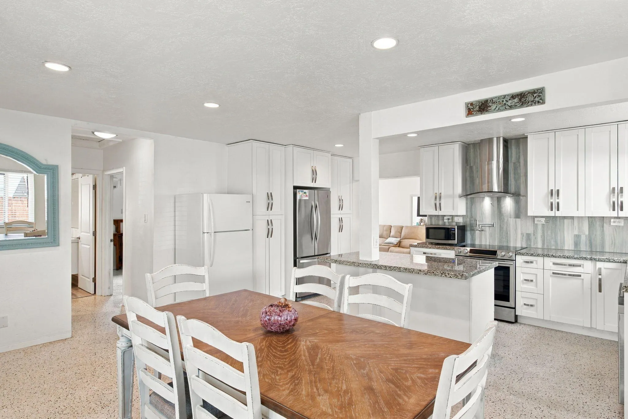 245 SW 5TH Street