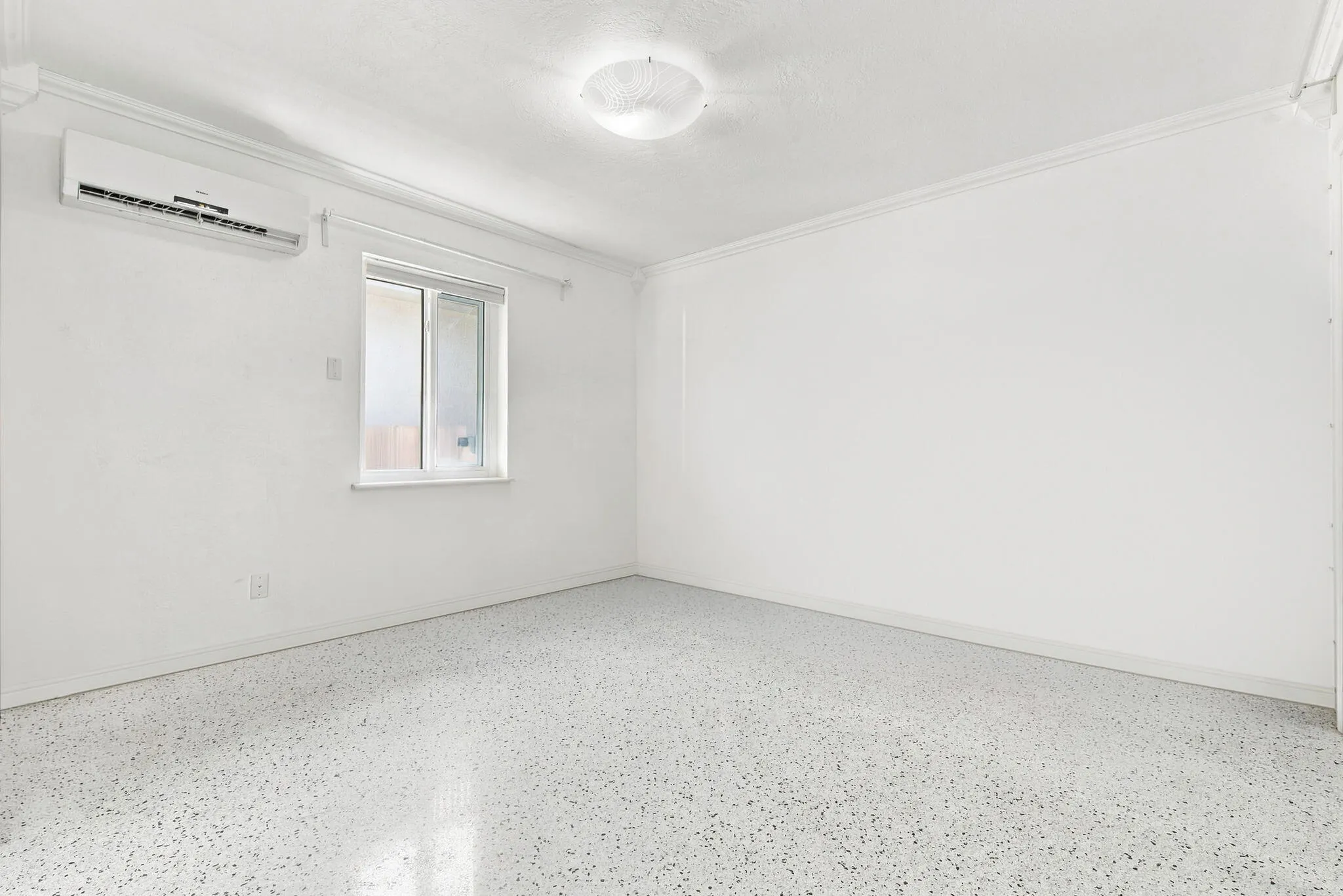 245 SW 5TH Street