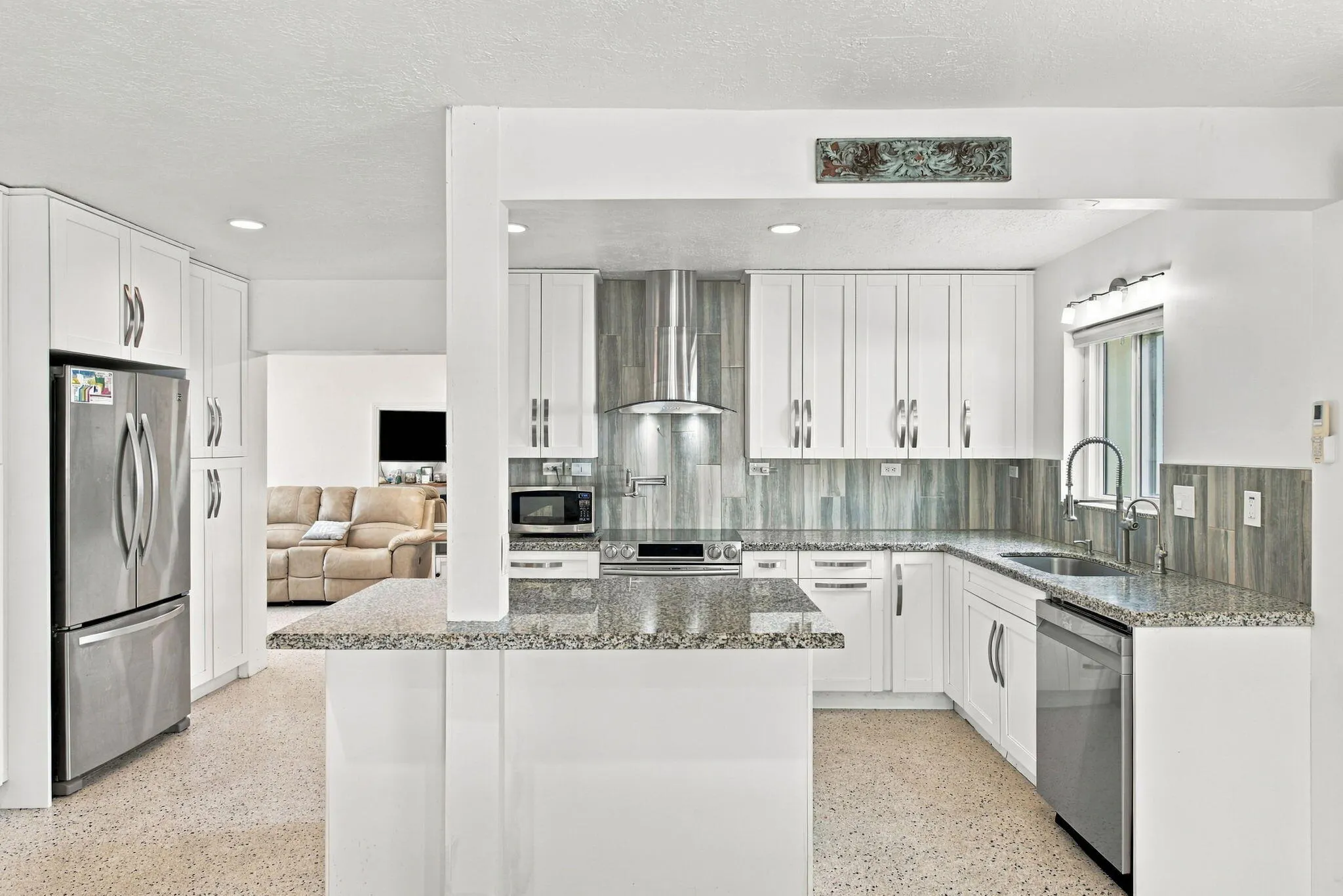 245 SW 5TH Street