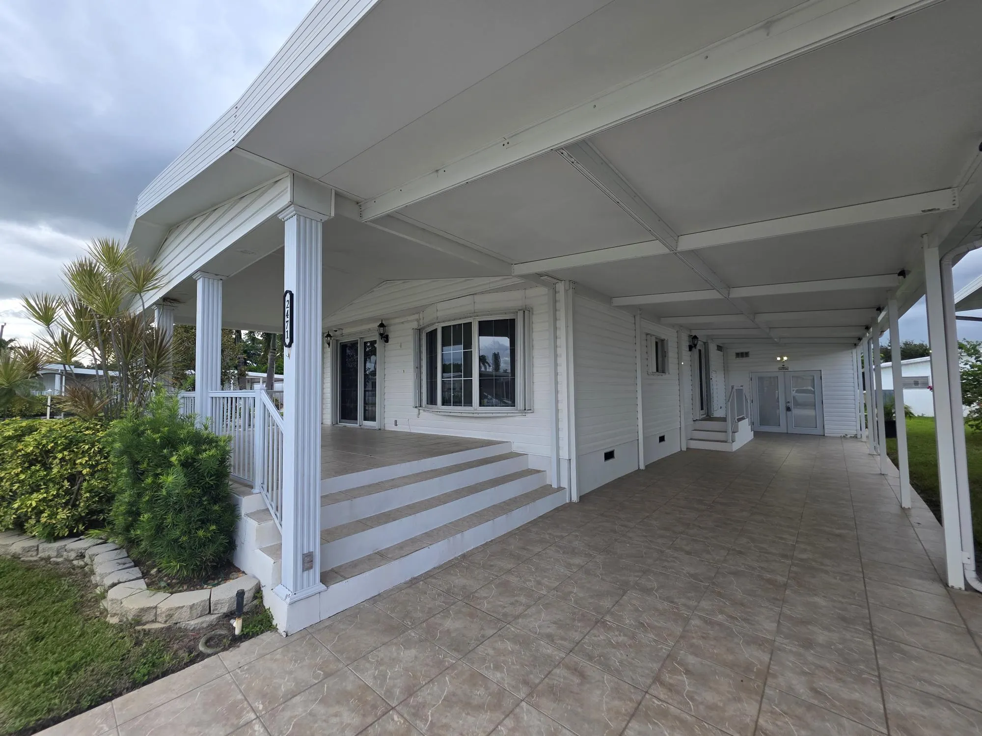 2471 SW 51ST Street