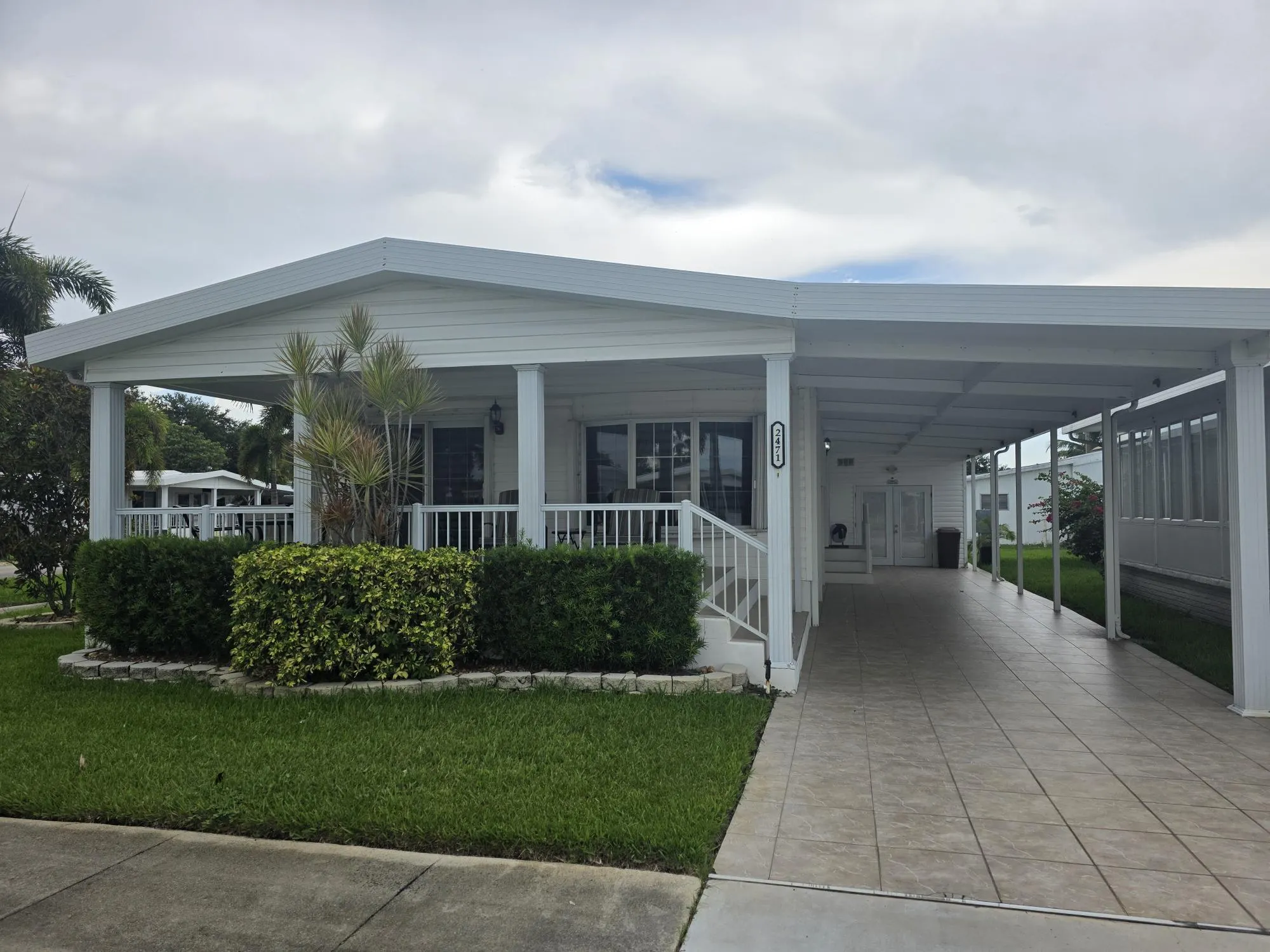 2471 SW 51ST Street