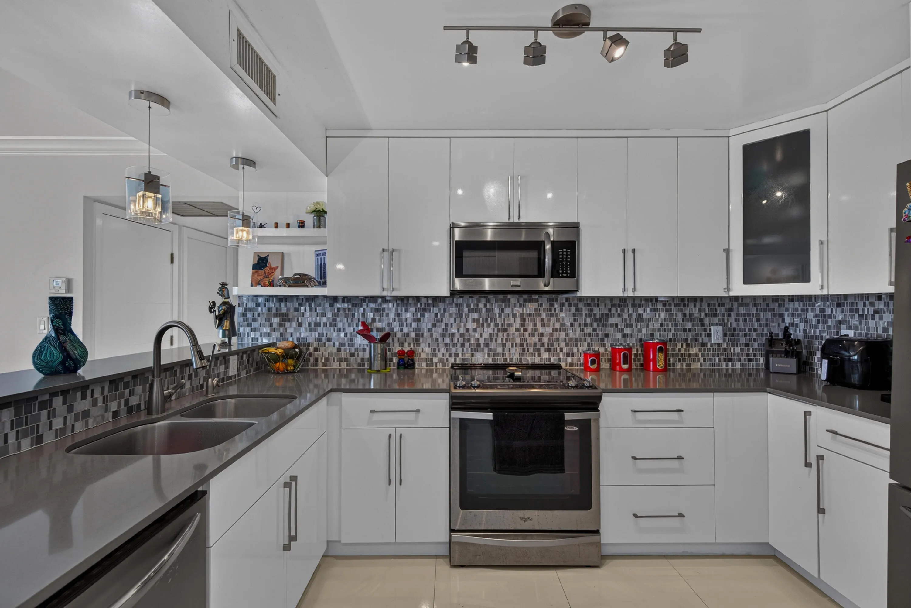 20379 W COUNTRY CLUB Drive #1139