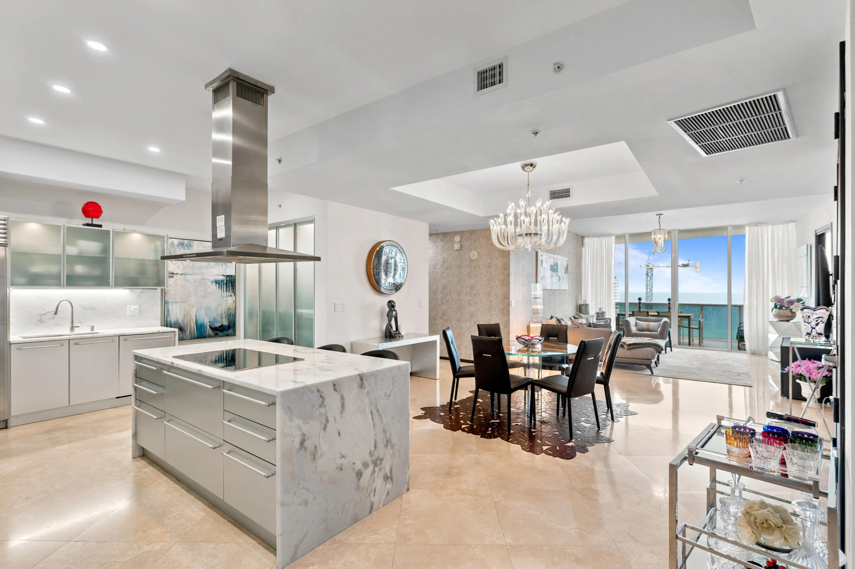18201 COLLINS Avenue #3704