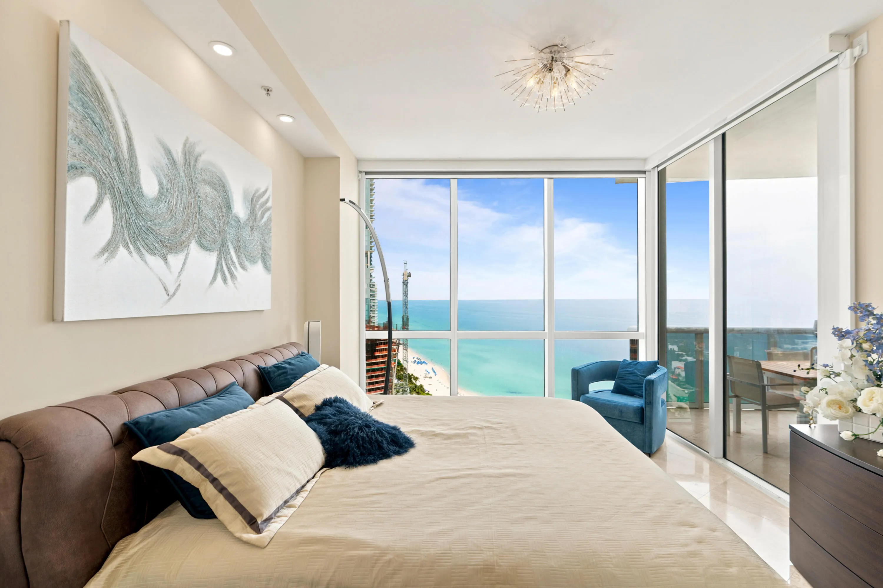 18201 COLLINS Avenue #3704
