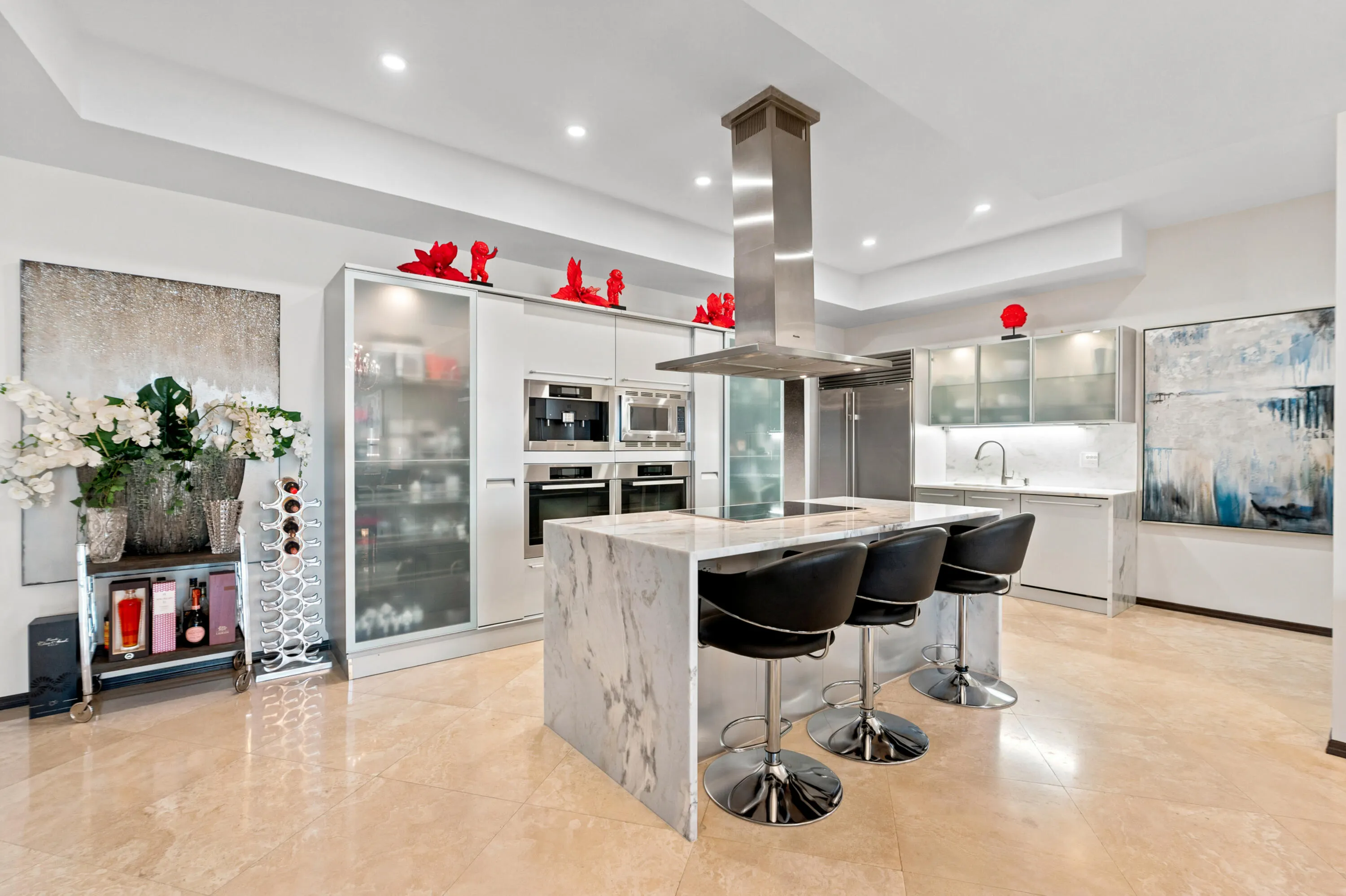 18201 COLLINS Avenue #3704