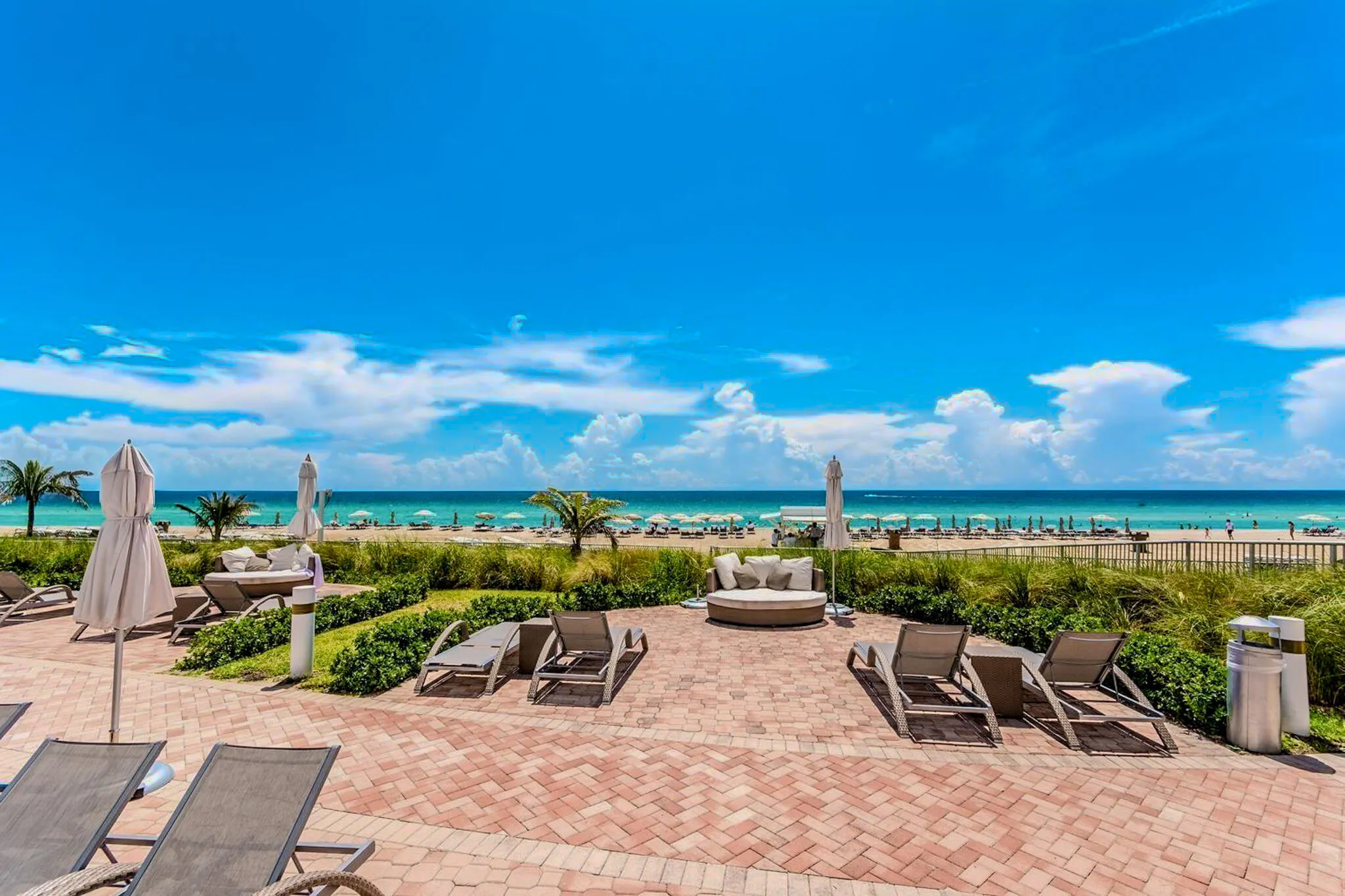 18201 COLLINS Avenue #3704