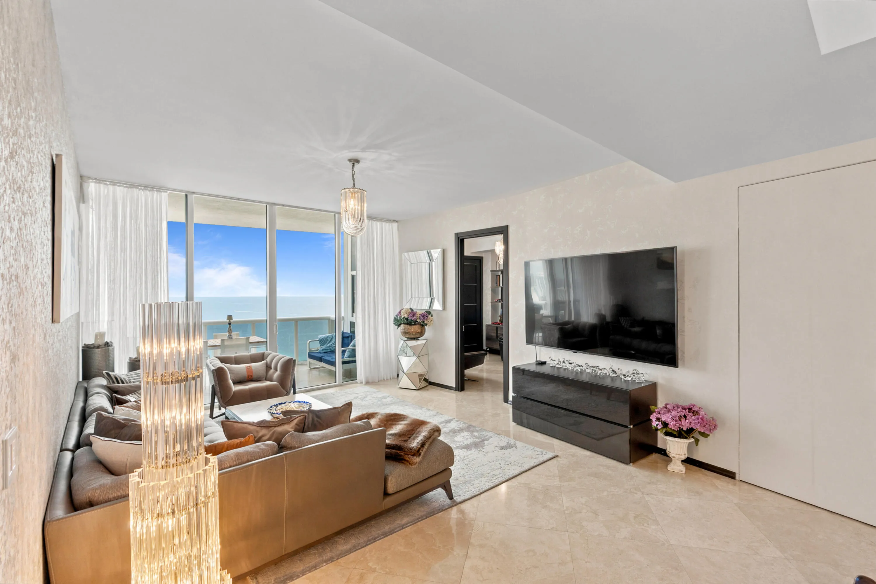 18201 COLLINS Avenue #3704