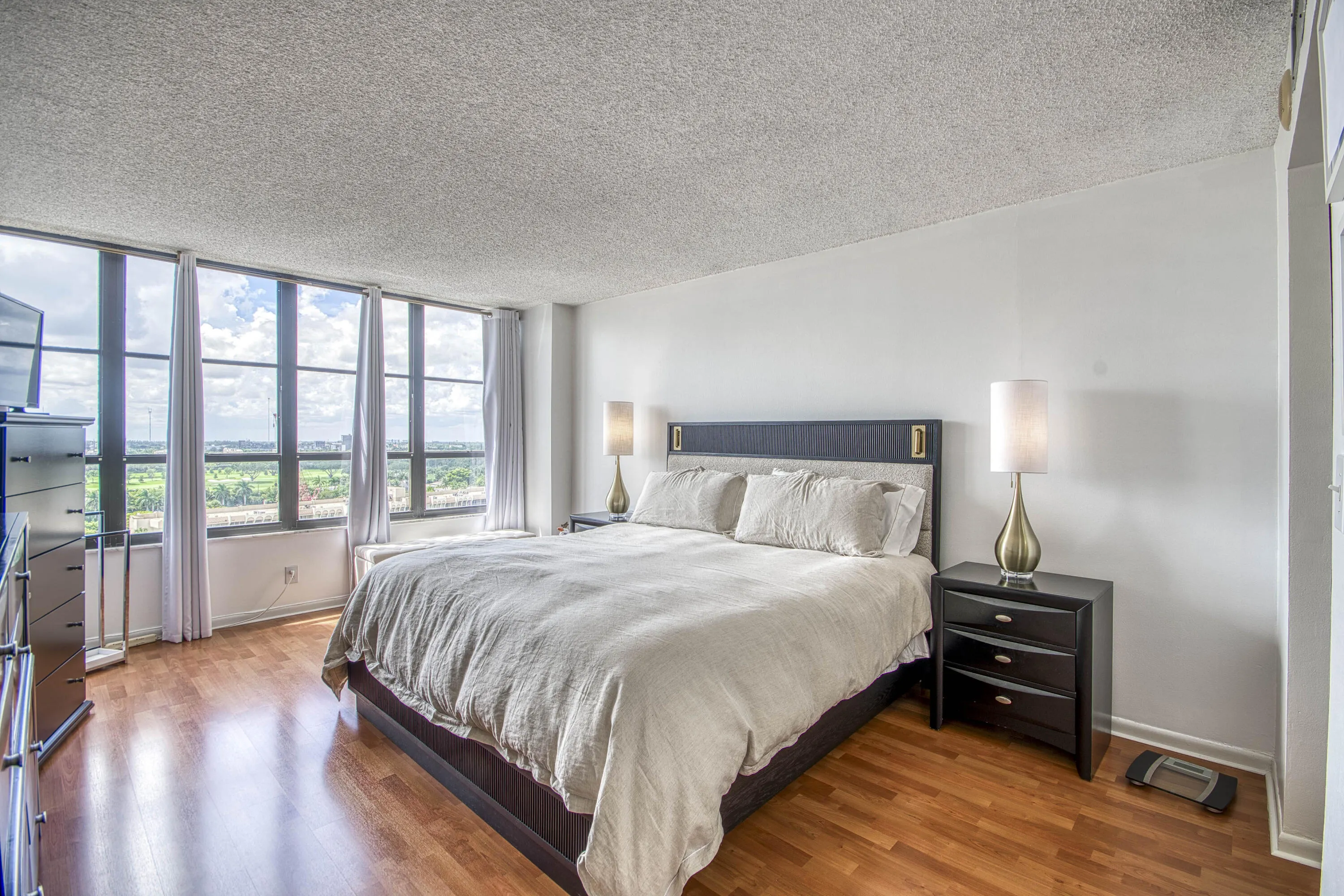 600 Three Islands Boulevard #1010