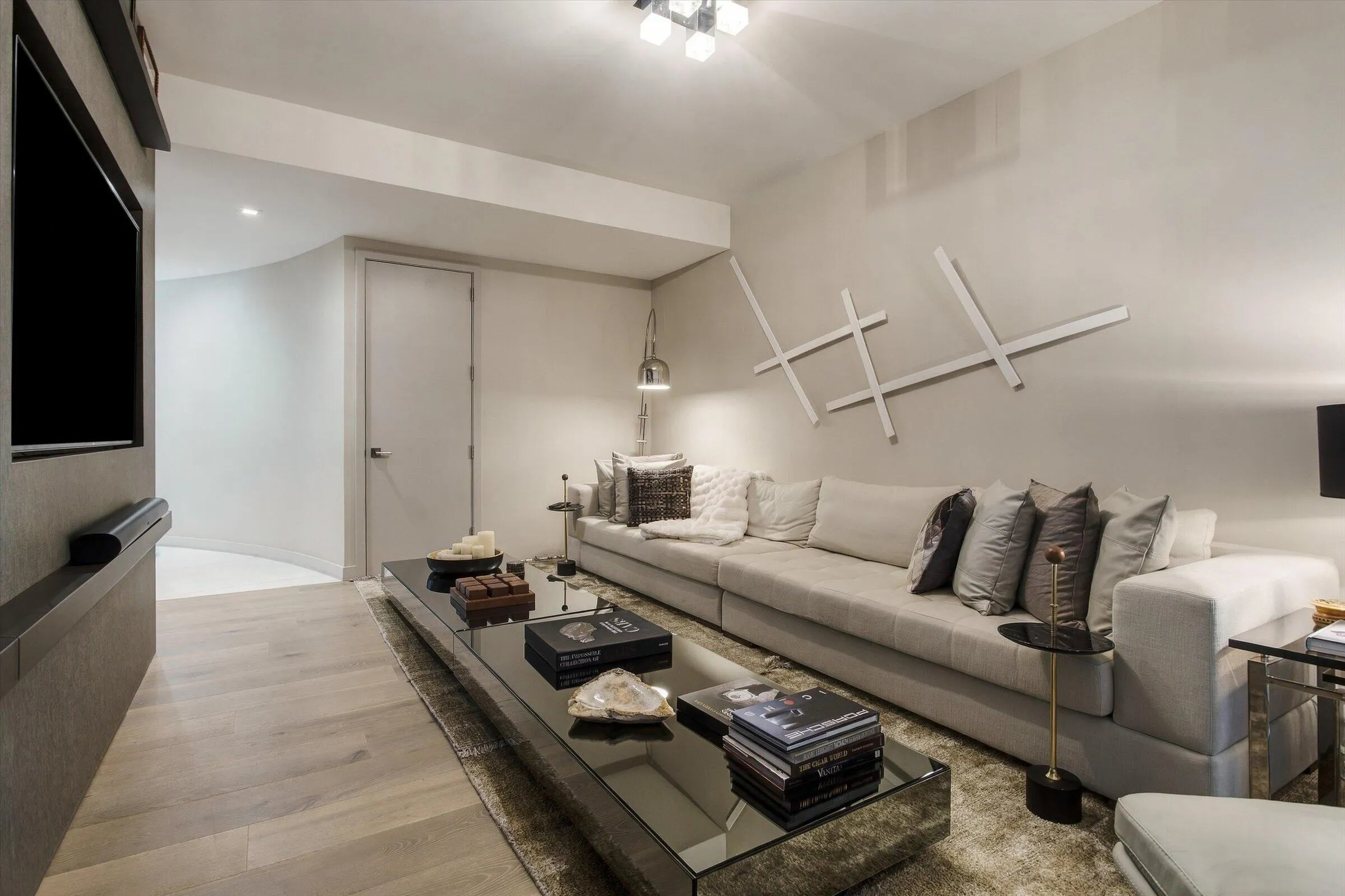 18555 Collins Avenue #3303
