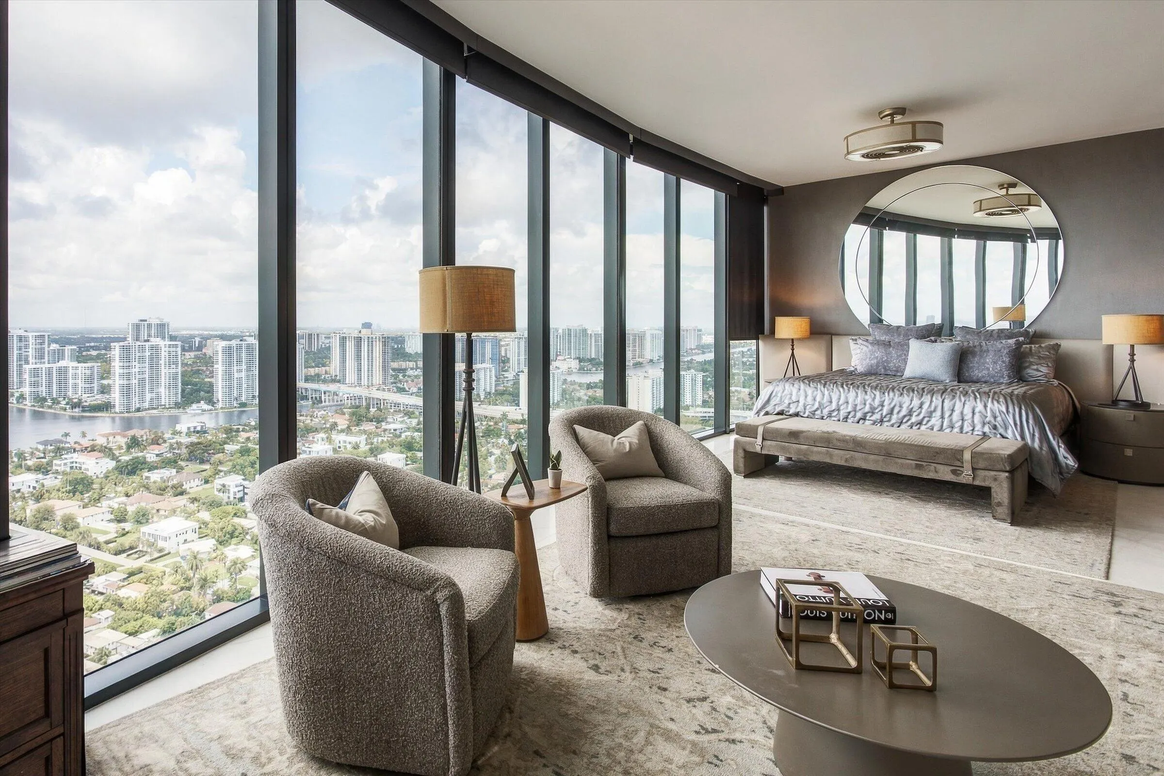 18555 Collins Avenue #3303