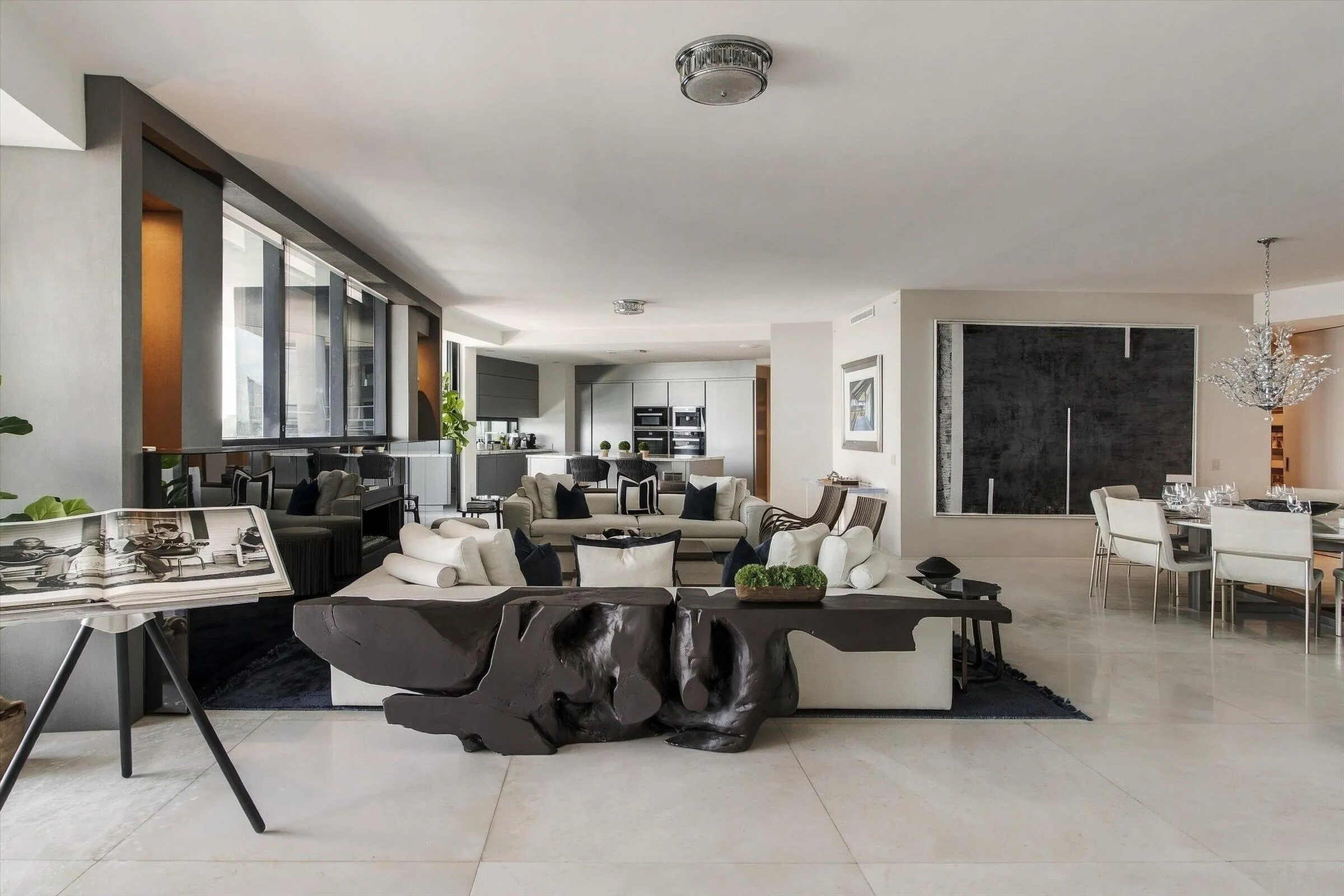 18555 Collins Avenue #3303