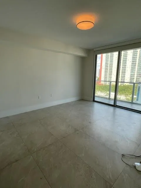 330 Sunny Isles Boulevard #803