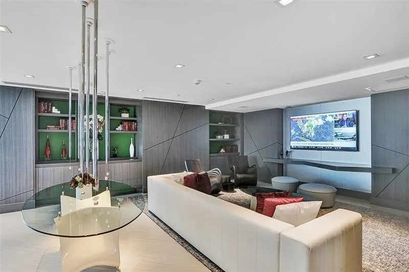 330 Sunny Isles Boulevard #803