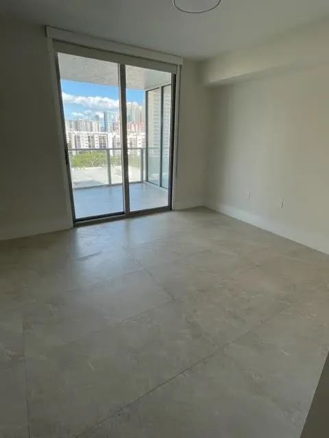 330 Sunny Isles Boulevard #803