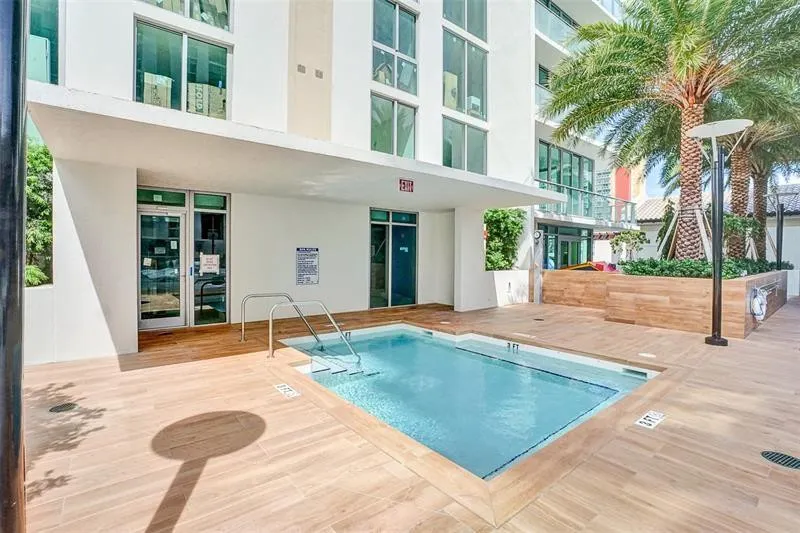 330 Sunny Isles Boulevard #803