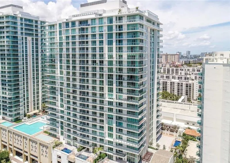 330 Sunny Isles Boulevard #803