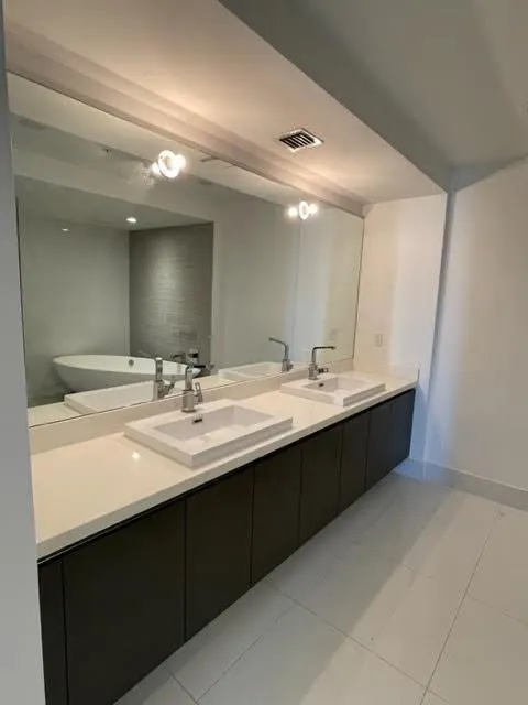 330 Sunny Isles Boulevard #803