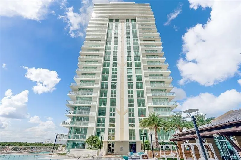 330 Sunny Isles Boulevard #803