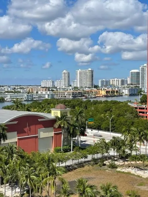 330 Sunny Isles Boulevard #803
