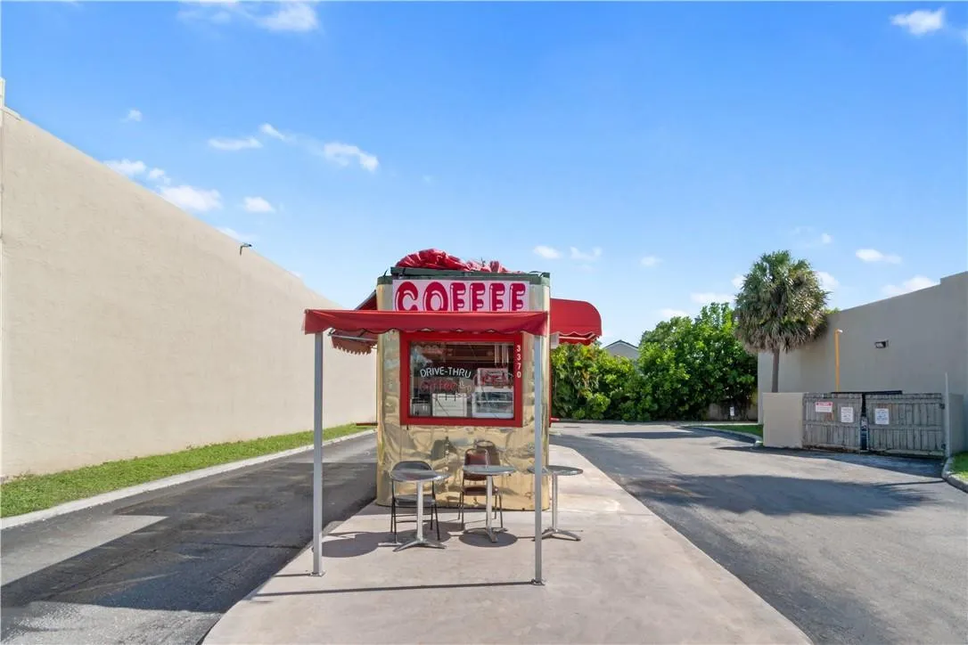 3370 Griffin Road