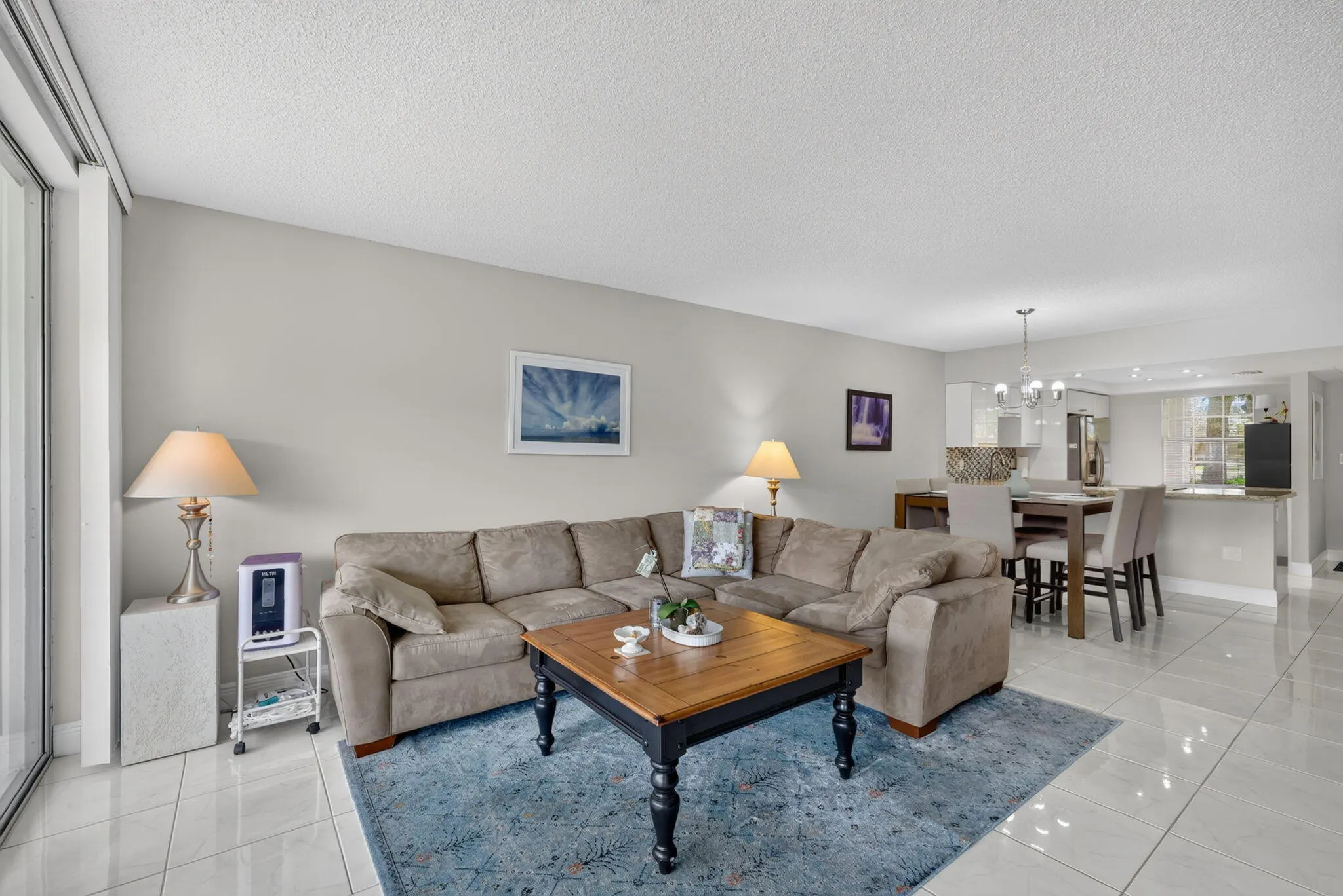 575 Oaks Lane #102