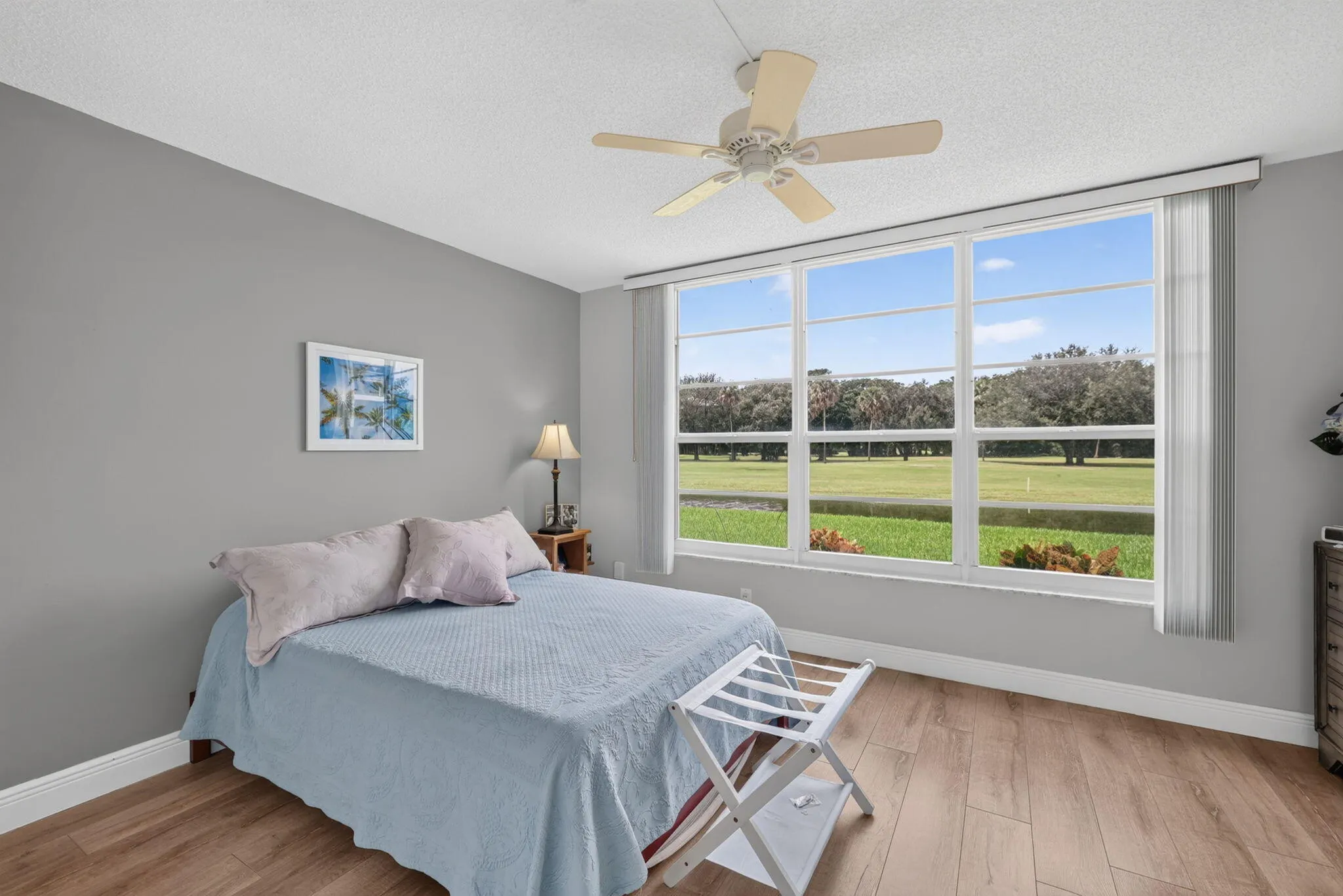 575 Oaks Lane #102