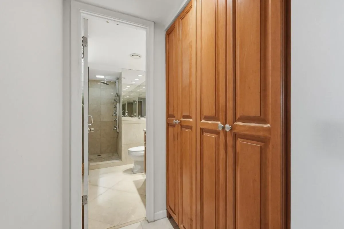 1865 S OCEAN Drive #16H