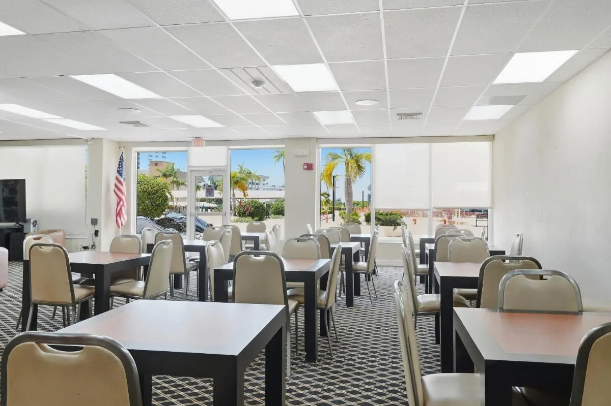 1865 S OCEAN Drive #16H