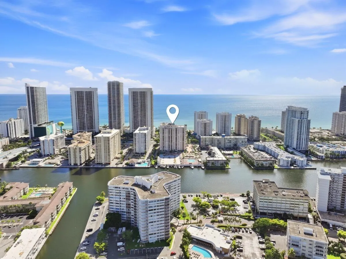 1865 S OCEAN Drive #16H