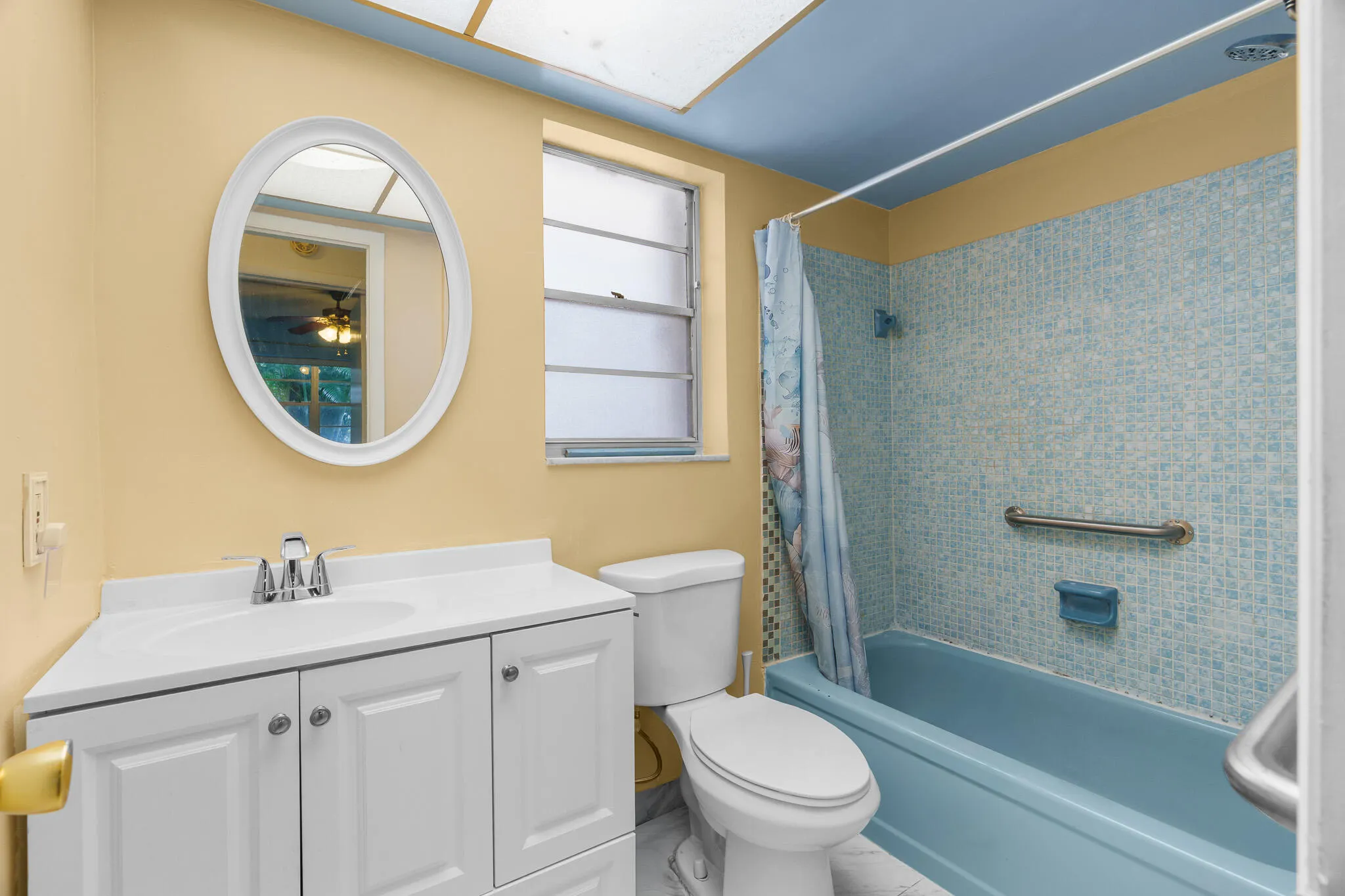 2525 W GOLF Boulevard #119