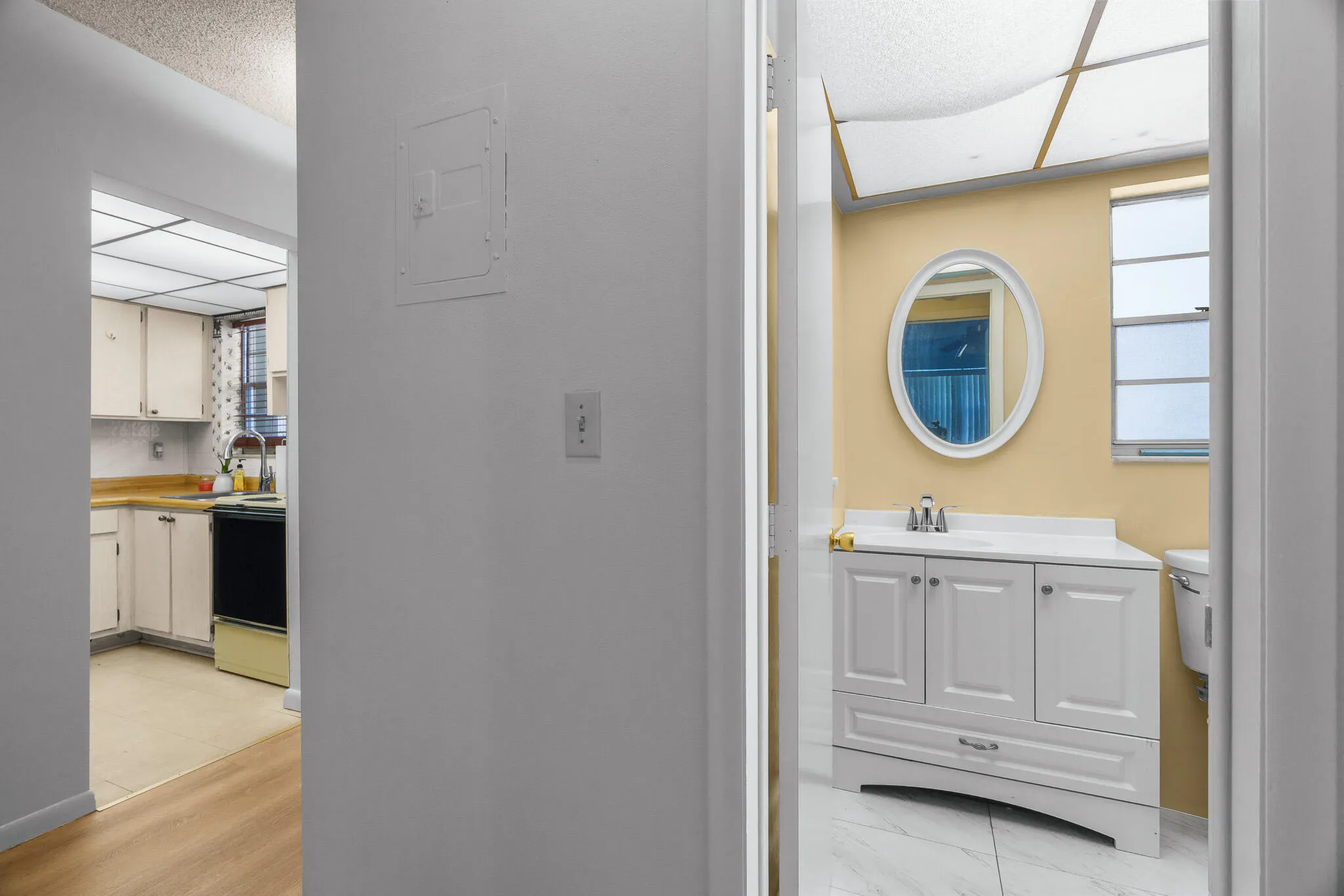2525 W GOLF Boulevard #119