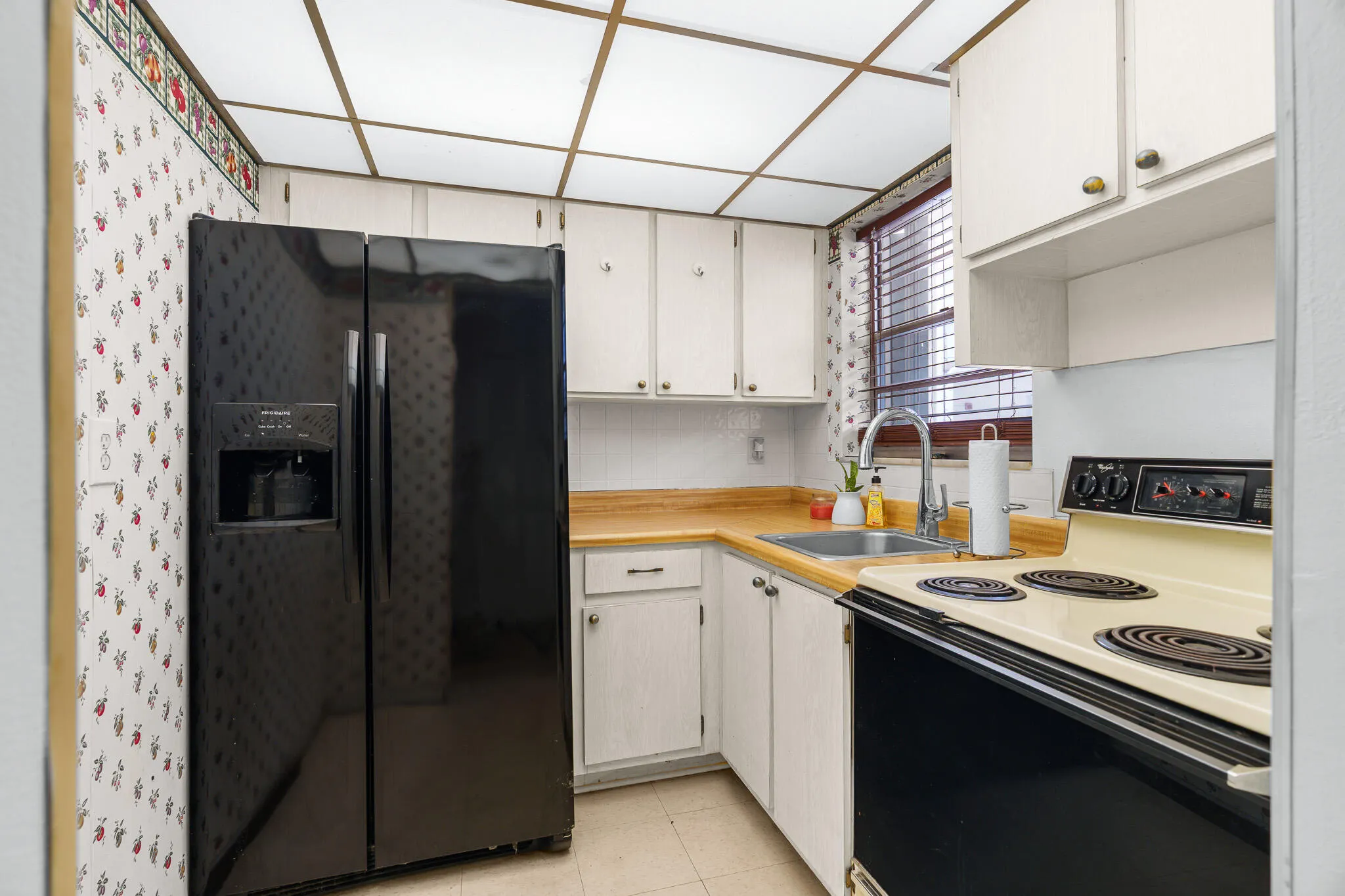 2525 W GOLF Boulevard #119