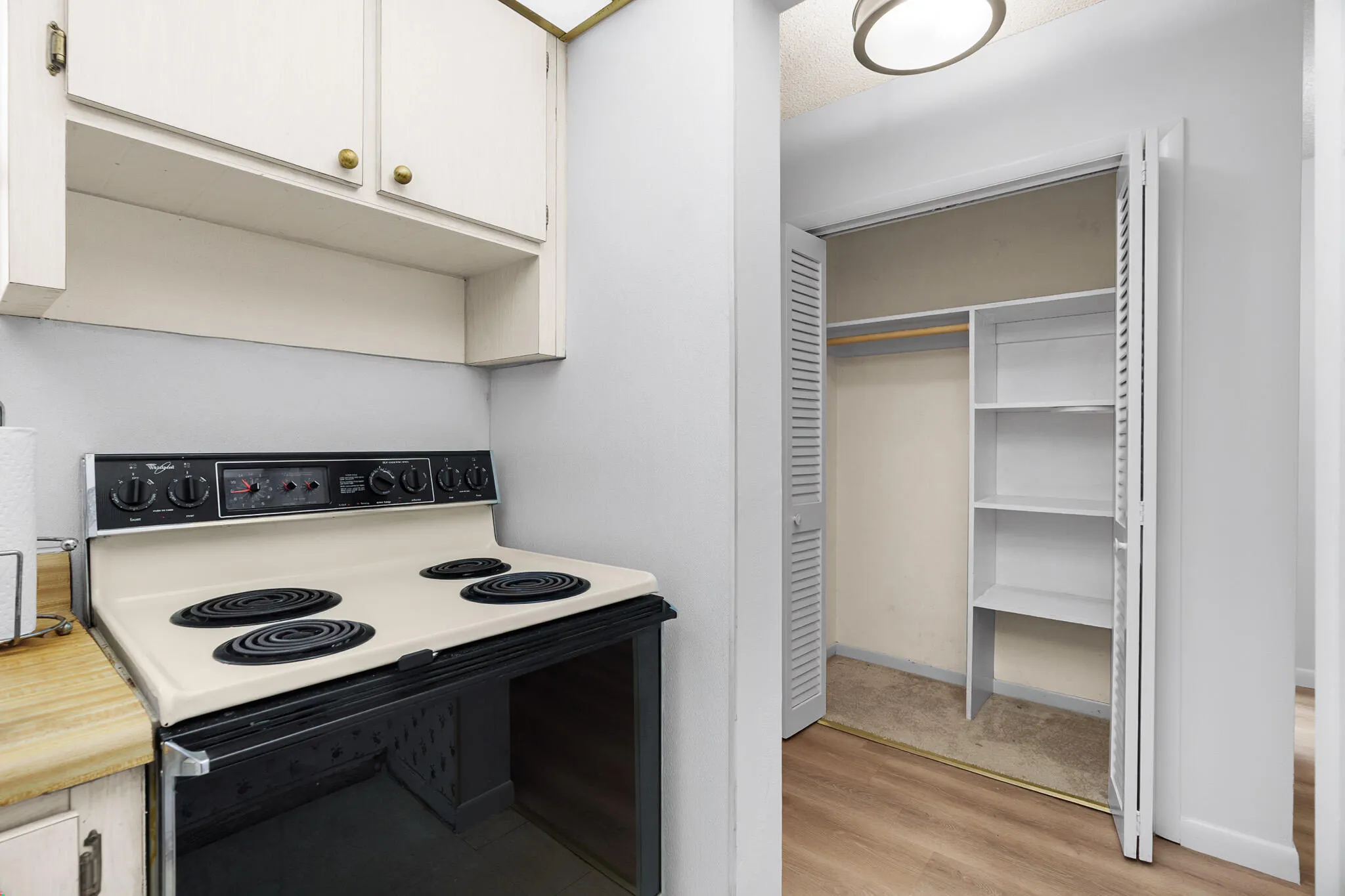 2525 W GOLF Boulevard #119