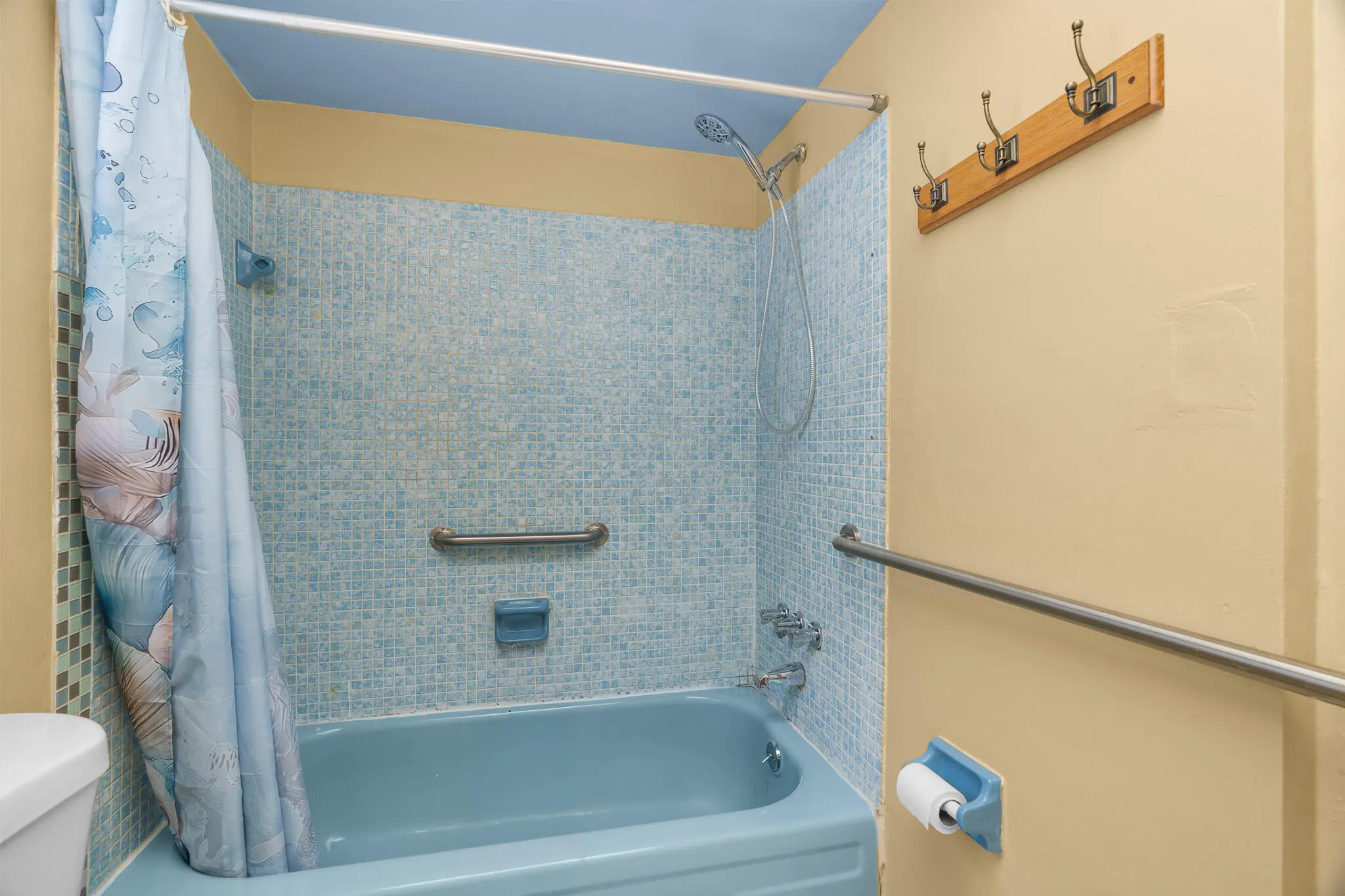 2525 W GOLF Boulevard #119