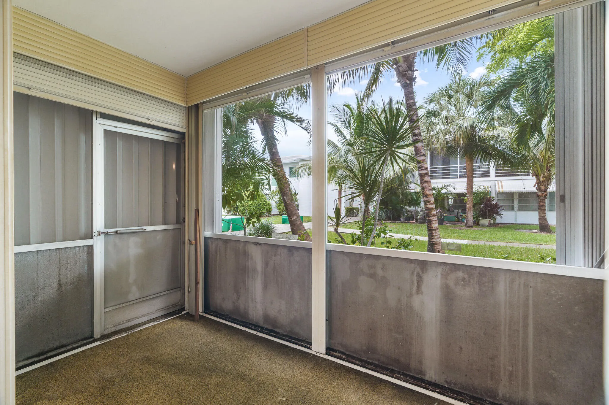 2525 W GOLF Boulevard #119