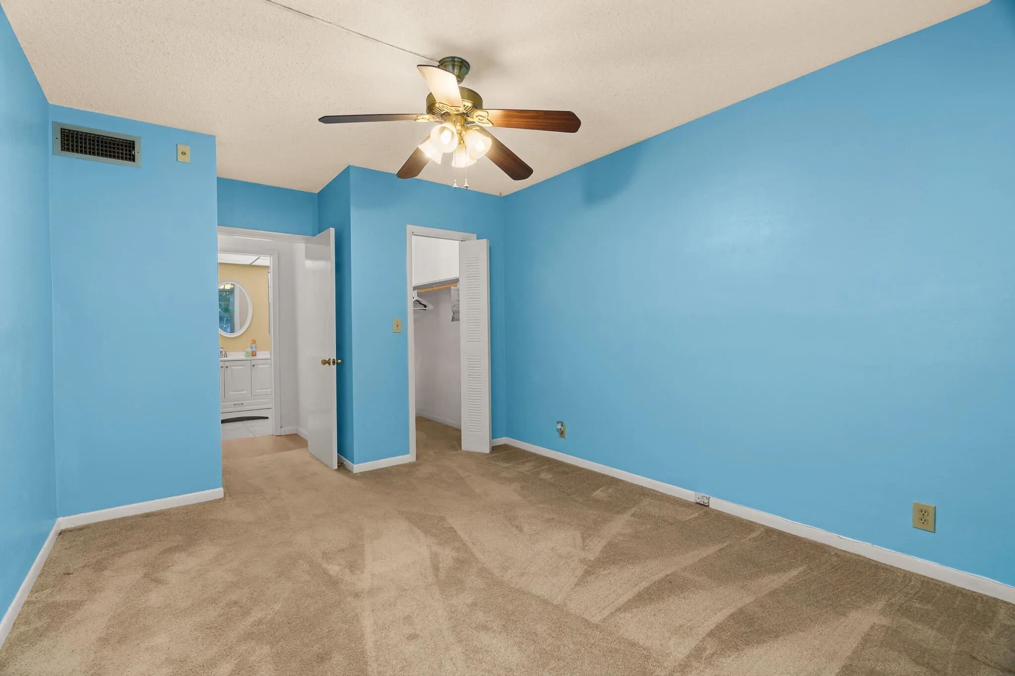 2525 W GOLF Boulevard #119