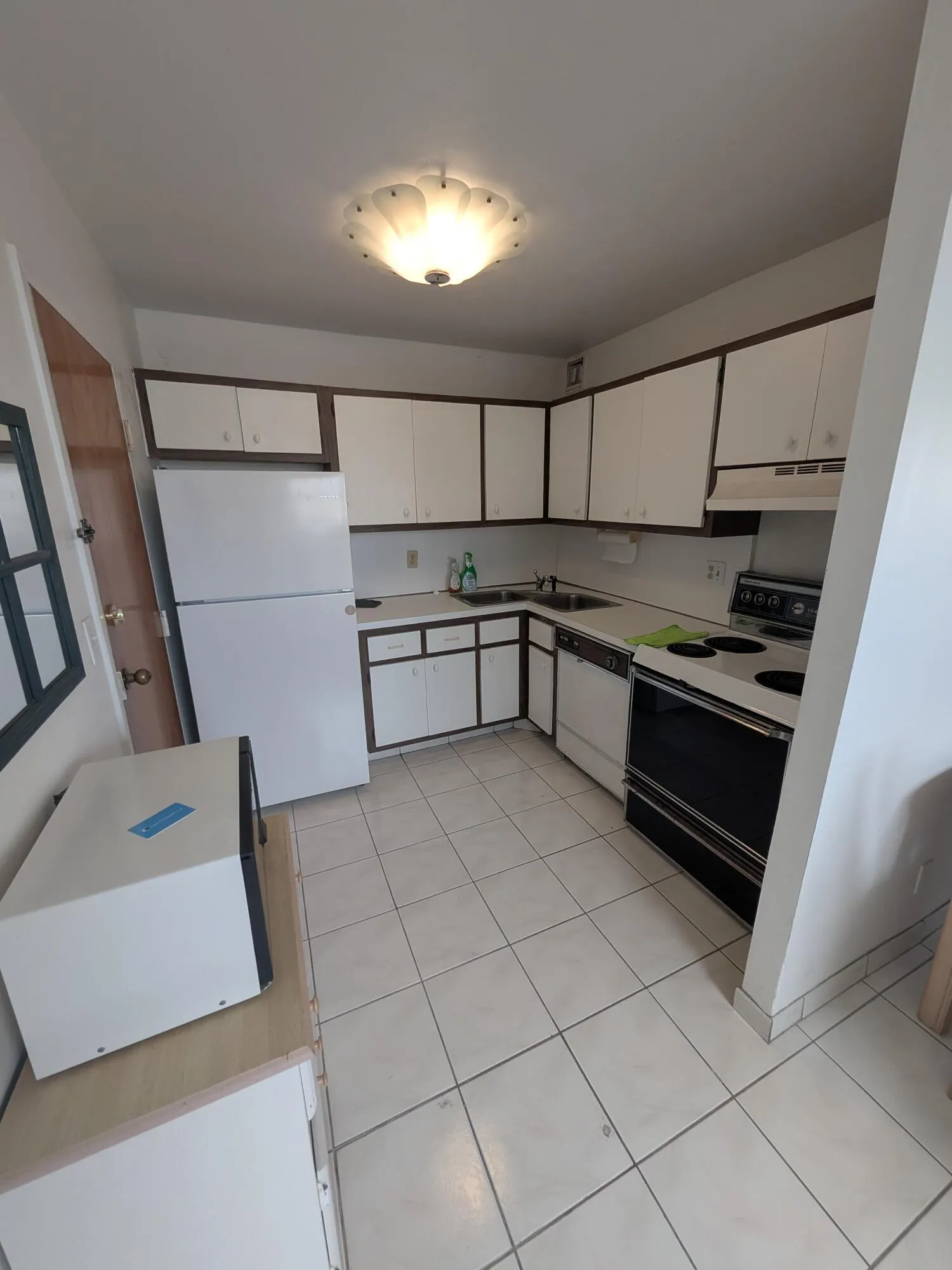 111 Golden Isles Drive #C10