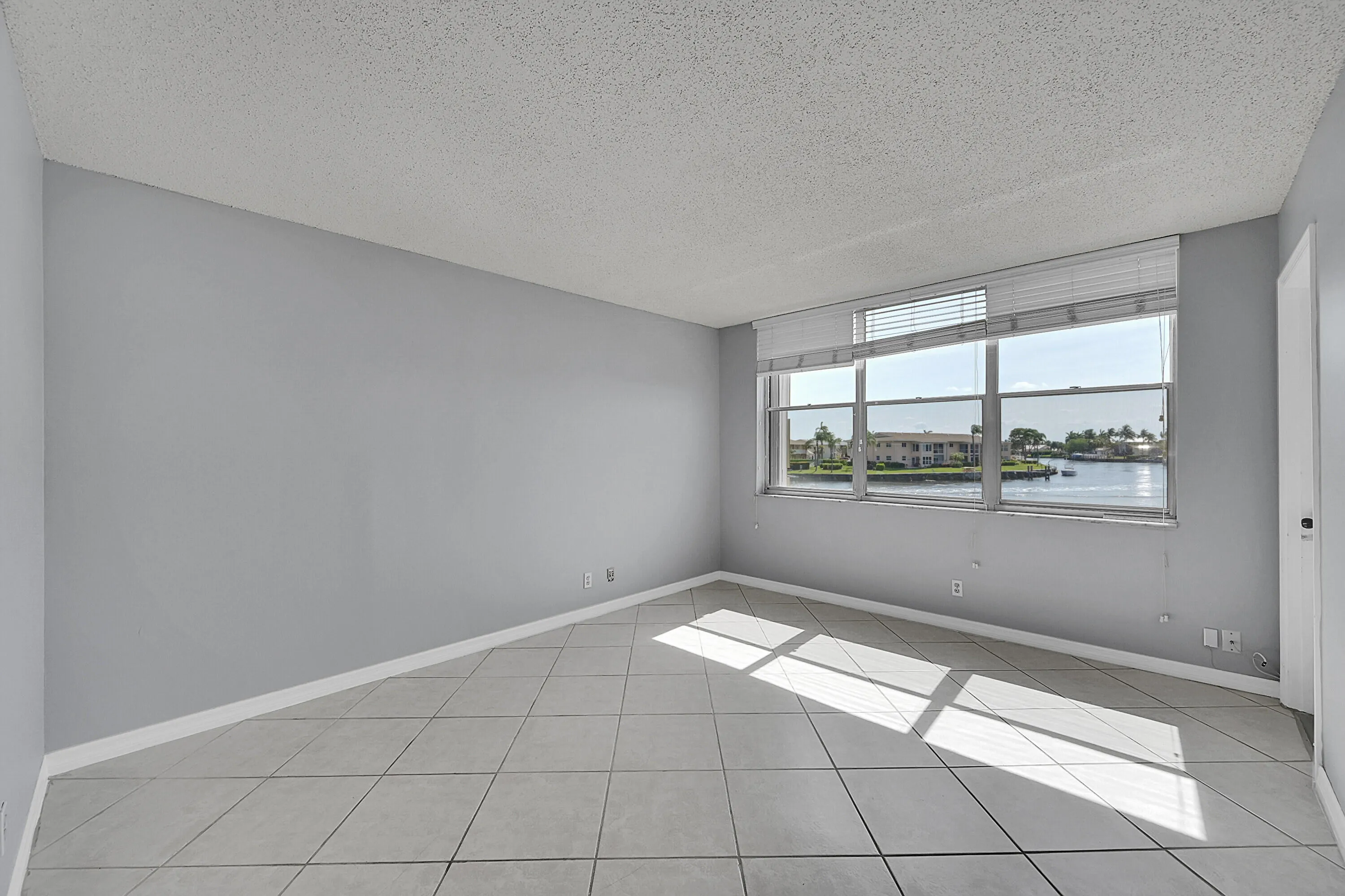 777 S FEDERAL Highway #205G