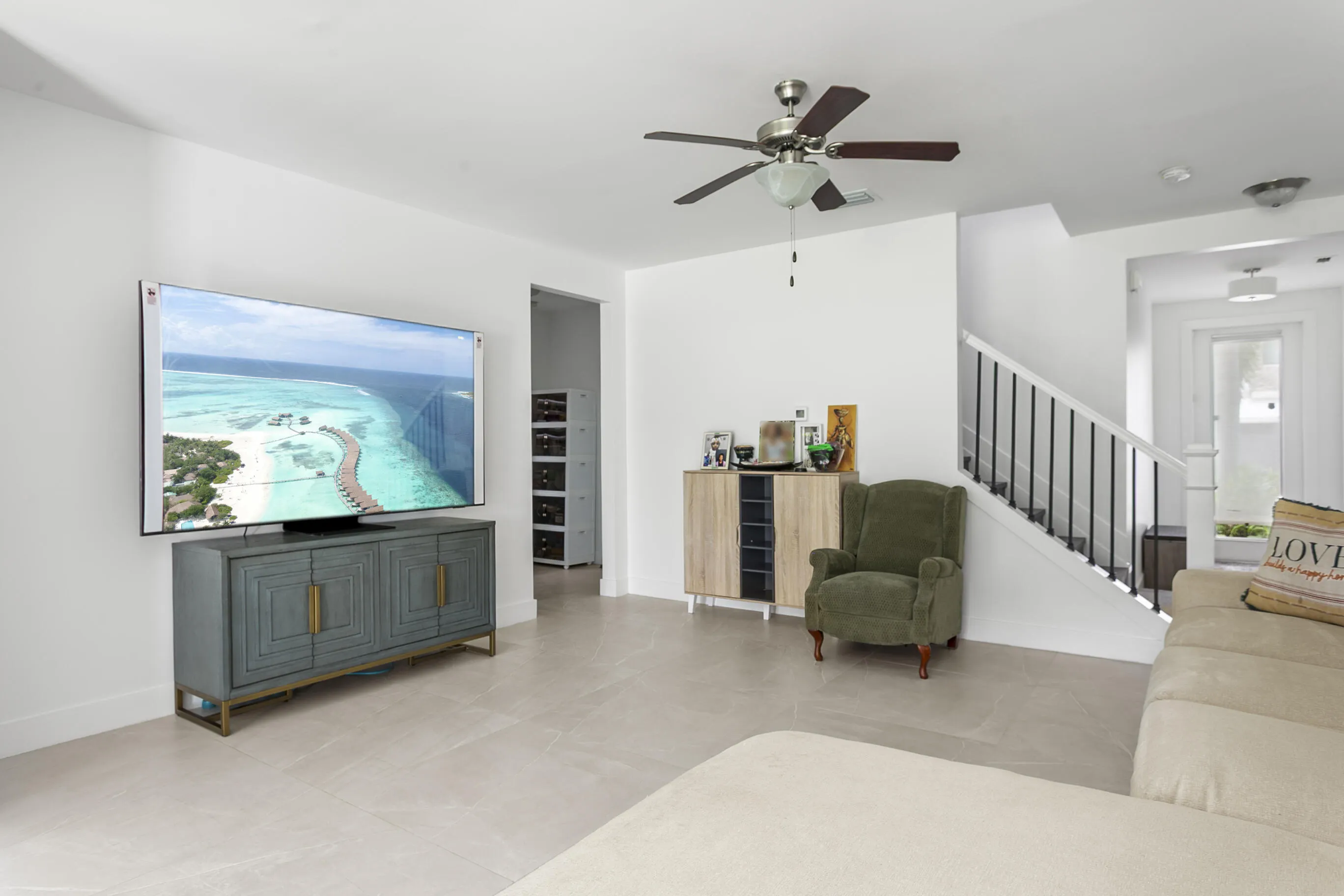 4511 E AQUA BELLA Lane