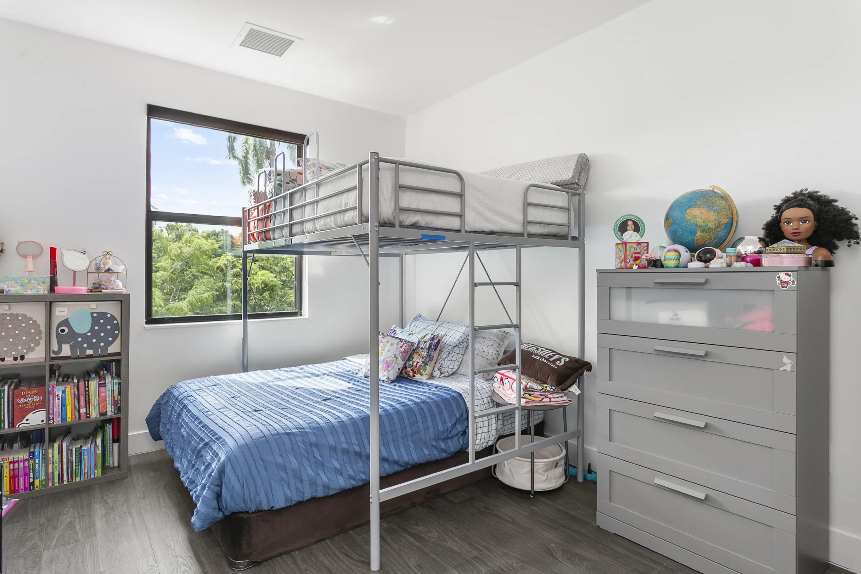 4511 E AQUA BELLA Lane