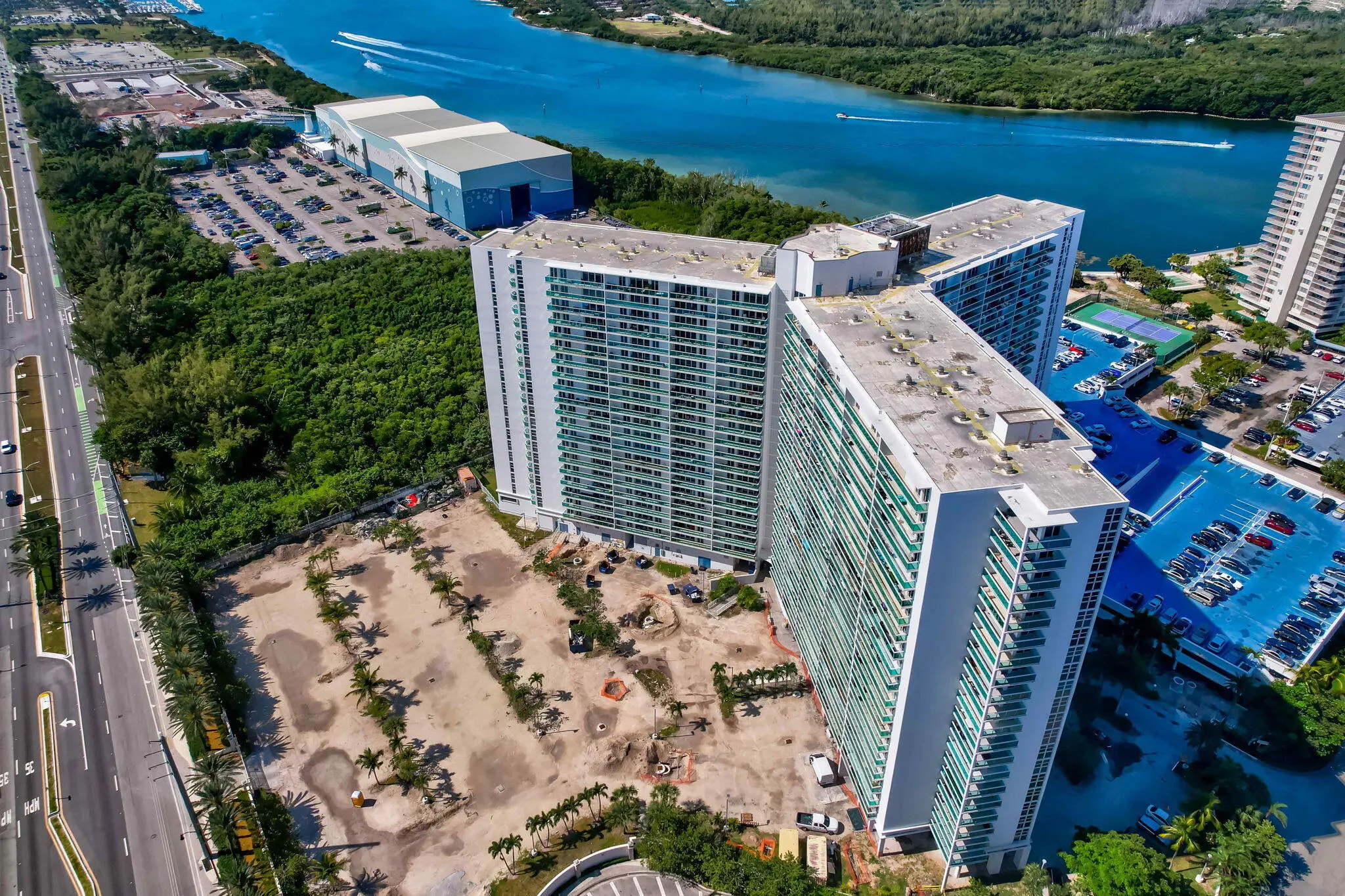 100 Bayview Drive #620
