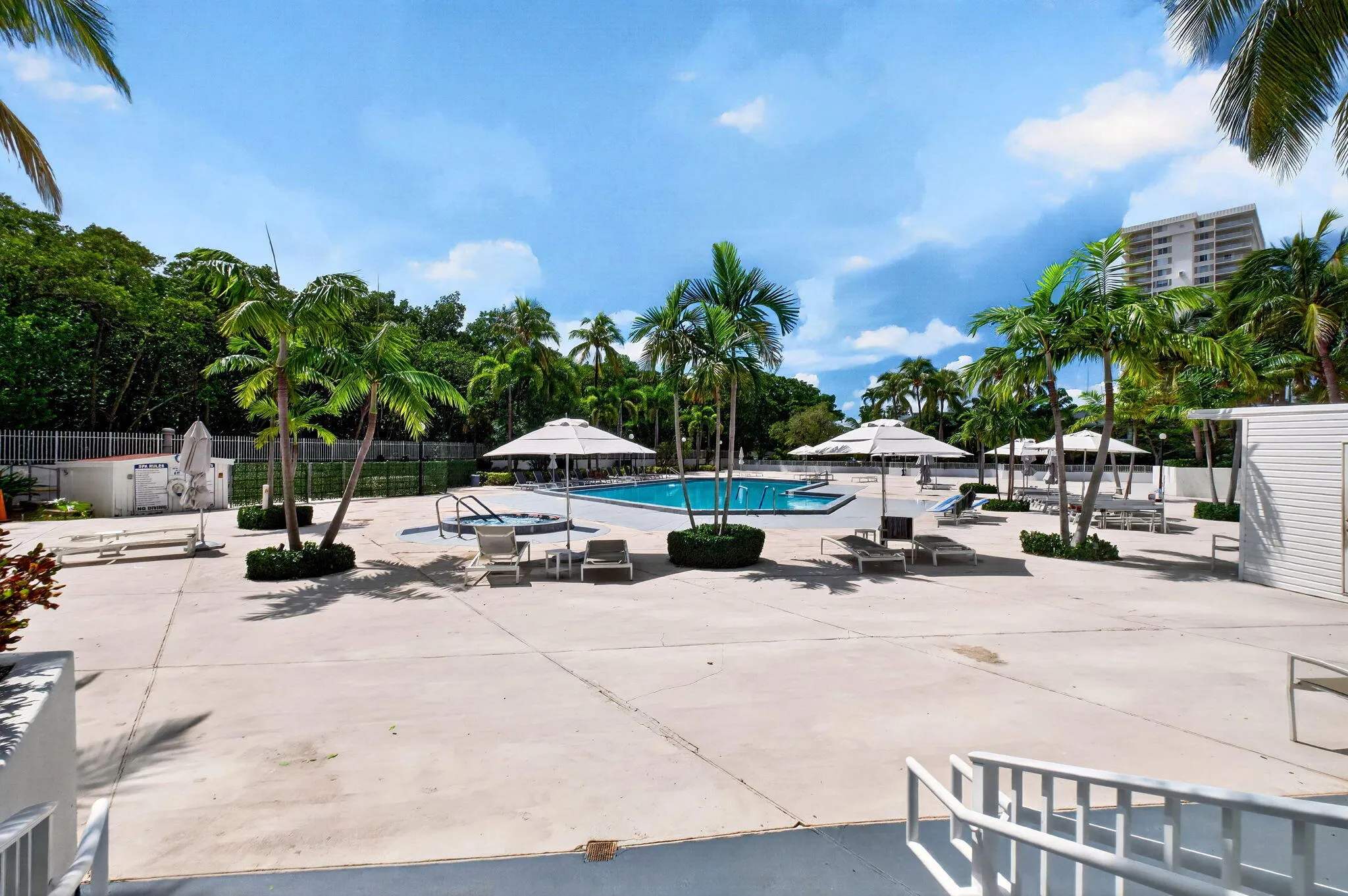 100 Bayview Drive #620