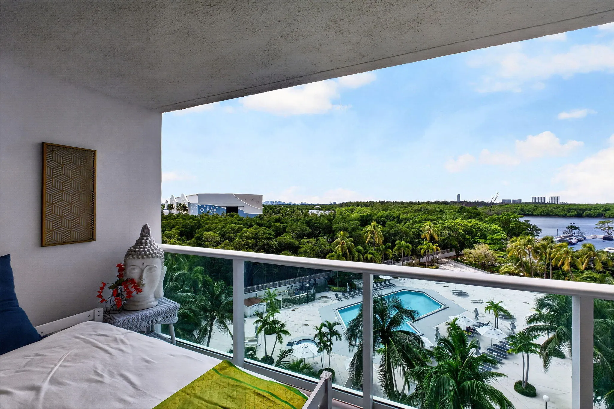 100 Bayview Drive #620